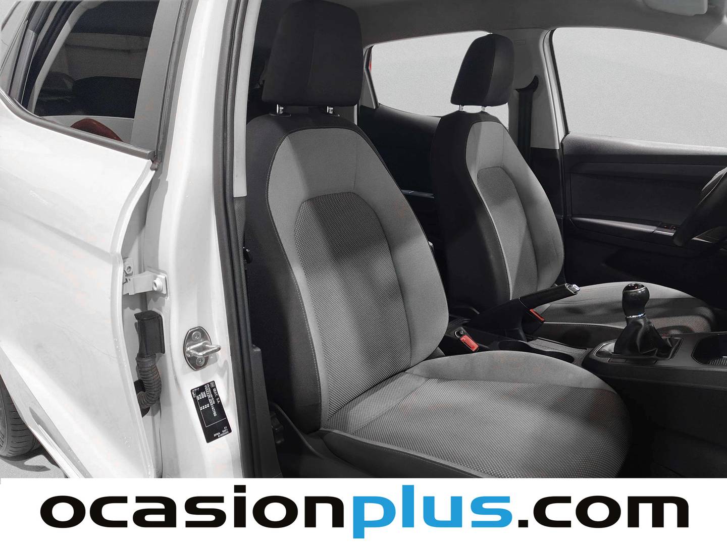 Seat Ibiza SEAT Ibiza 1.0 MPI Style (80 CV) manual