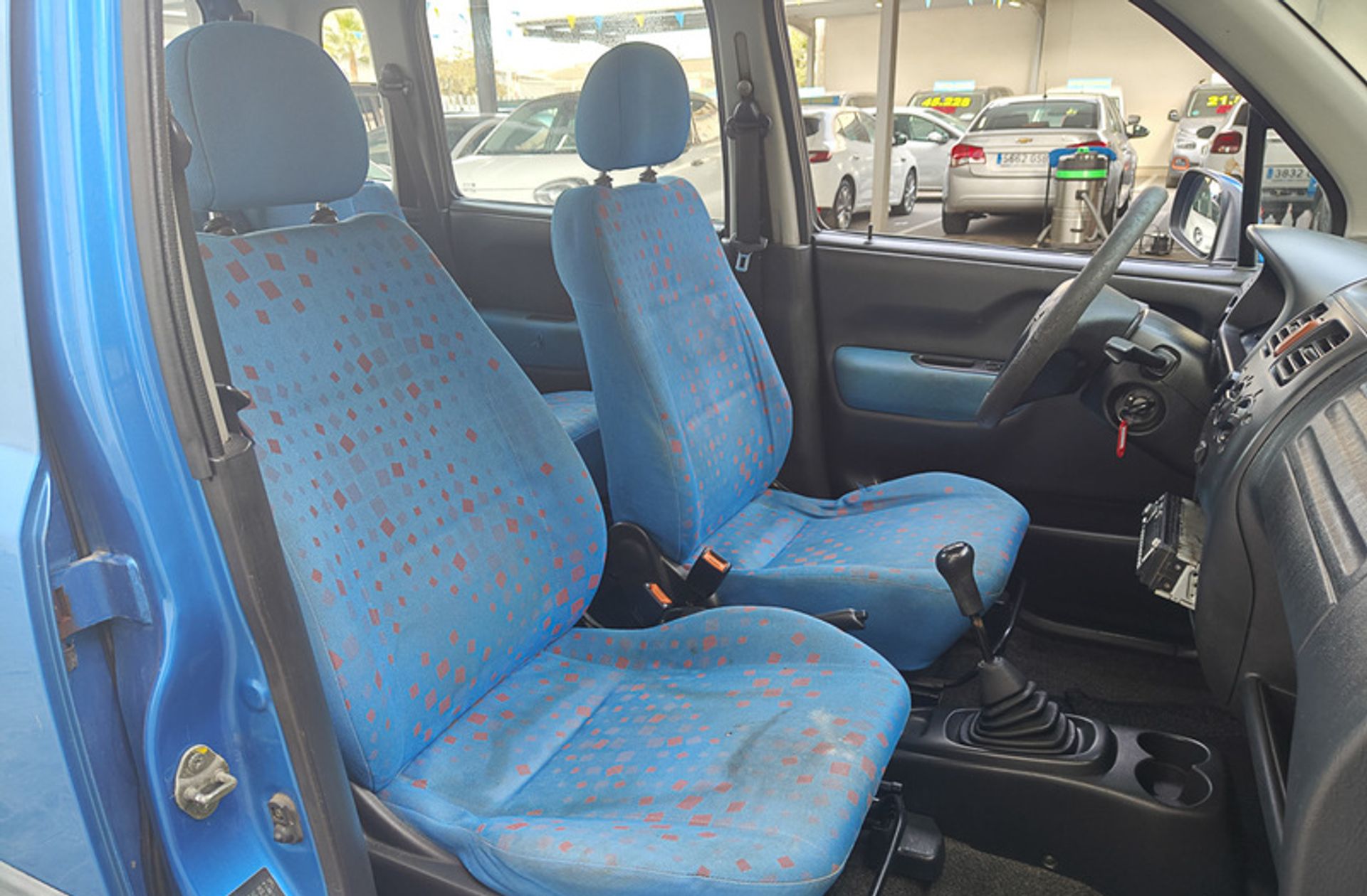 Opel Agila 1.2 16V - foto 14