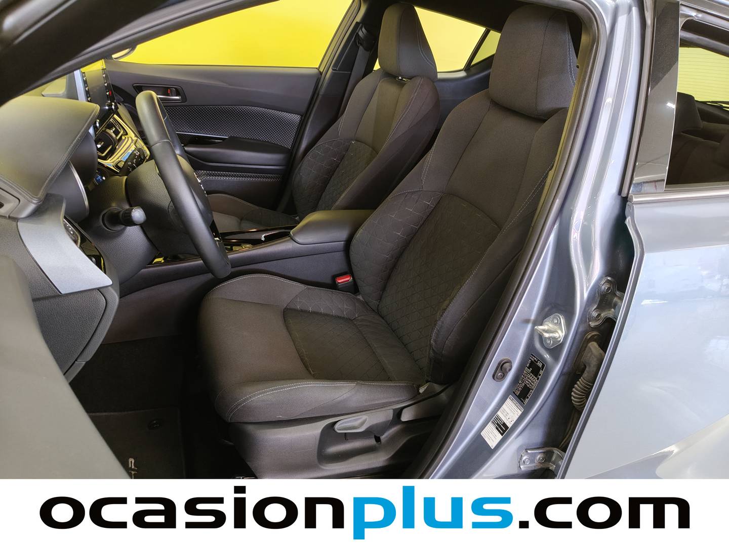 Toyota C-HR Toyota C-HR 1.8 125H Advance (122 CV) 122cv