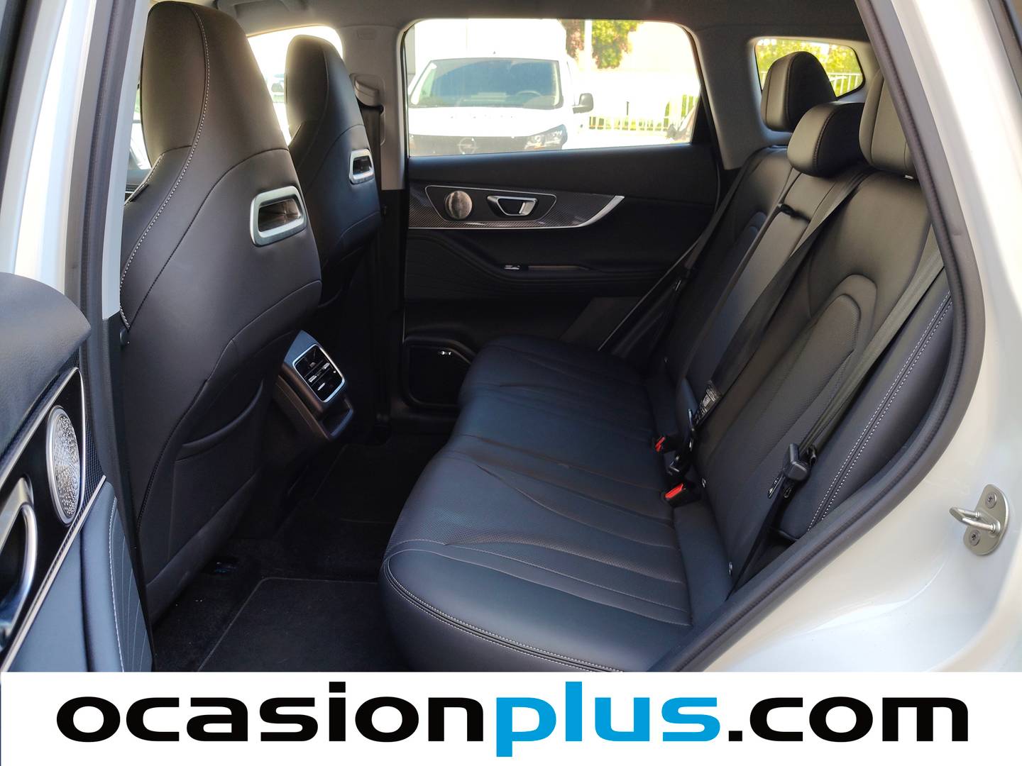 Foto asientos traseros EBRO S700 EBRO S700 1.6 TGDI Luxury 7 DCT (147 CV)