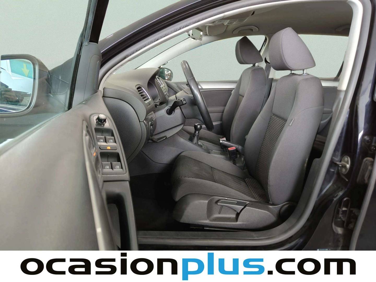 Foto asientos delanteros Volkswagen Golf Volkswagen Golf Advance 1.4 TSI (122 CV)