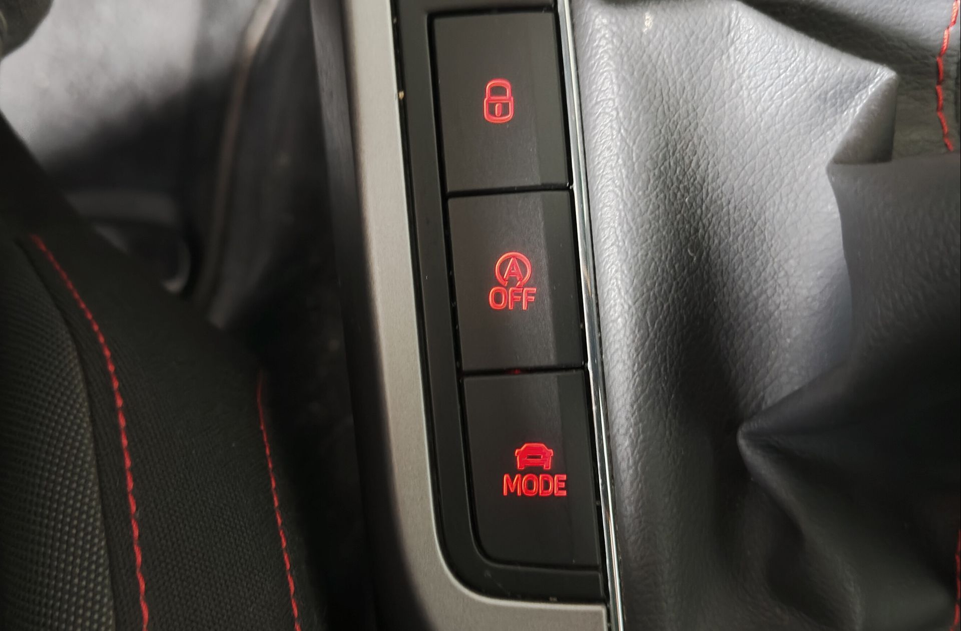 SEAT Arona 1.6 TDI Ecomotive FR - foto 10