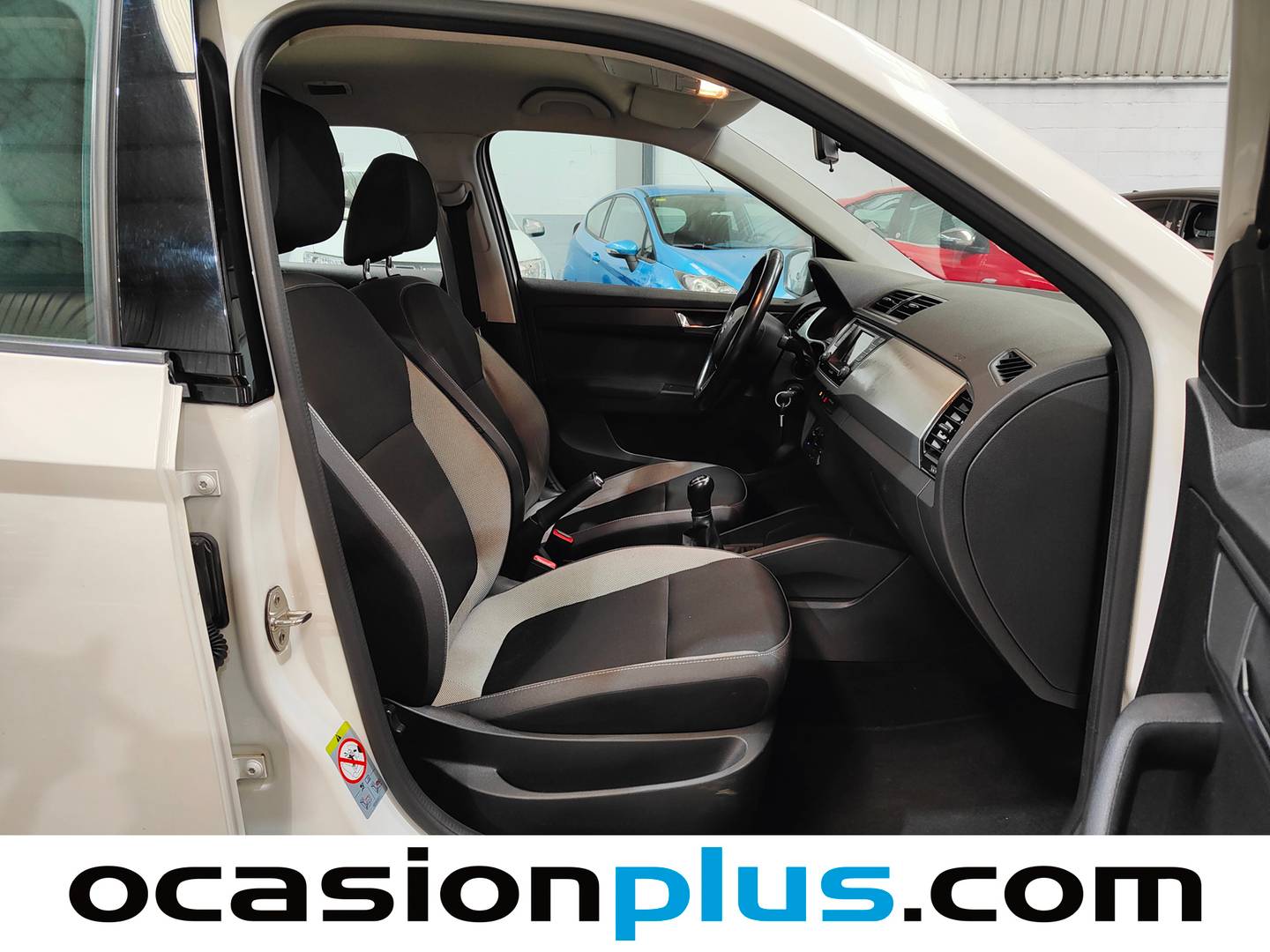 Skoda Fabia Skoda Fabia 1.0 MPI Business (75 CV) de segunda mano