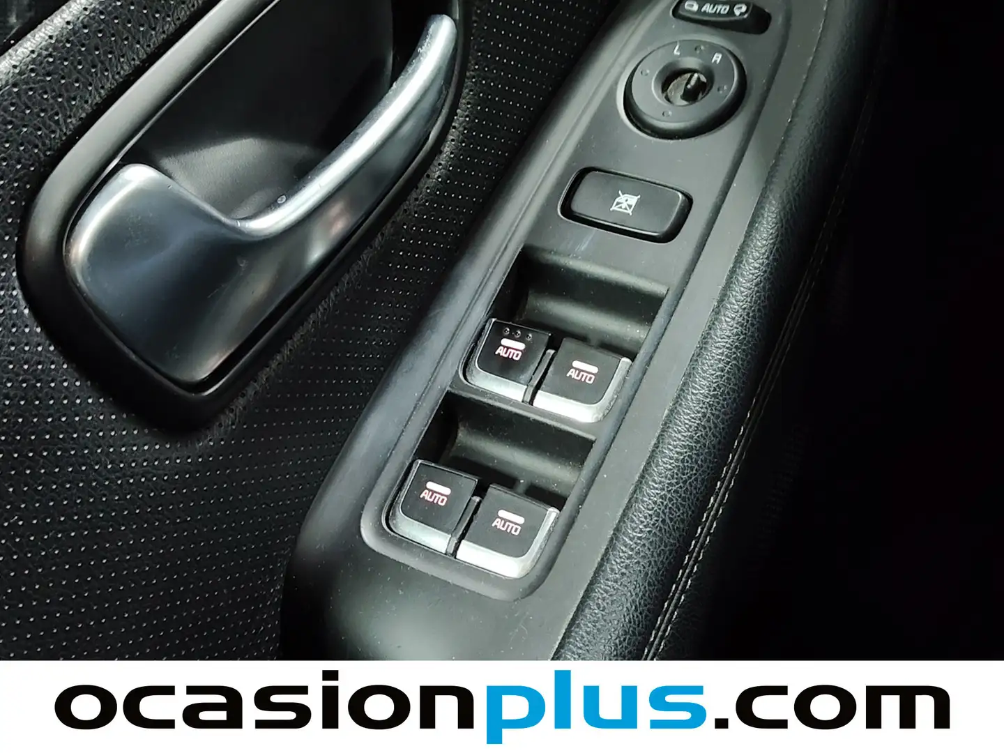 Foto KIA Carens Kia Carens 1.6 GDi UEFA Euro 2016 Eco-Dynamics (135 CV)