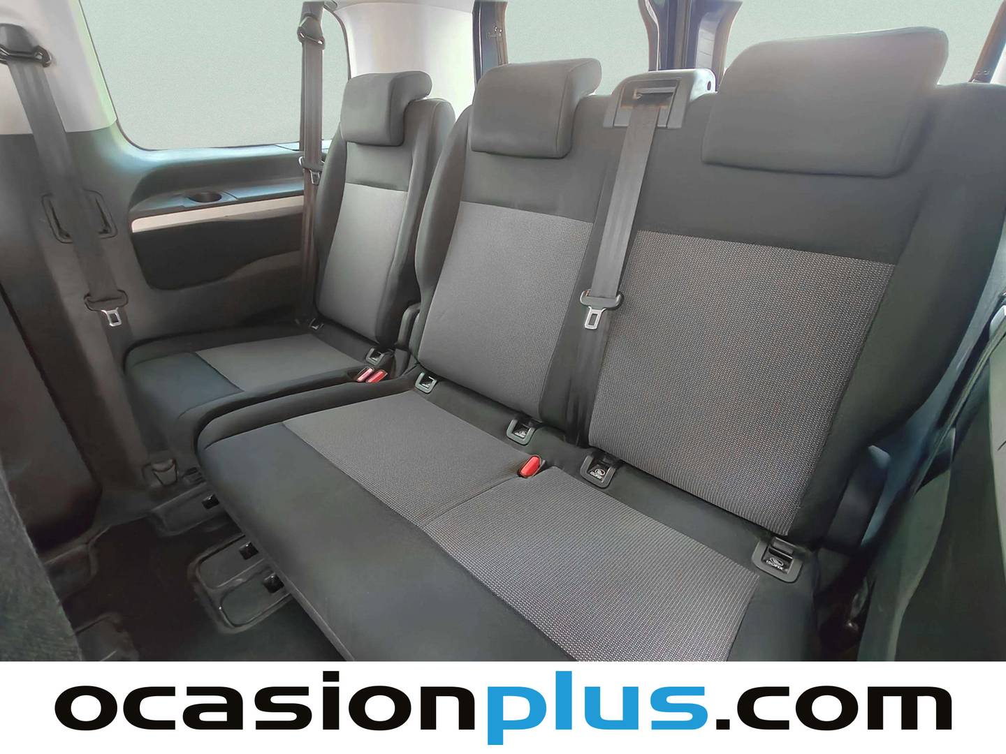Extras y acabados del Citroën Spacetourer Citroën Spacetourer BlueHDi 150 Talla M Business (150 CV)