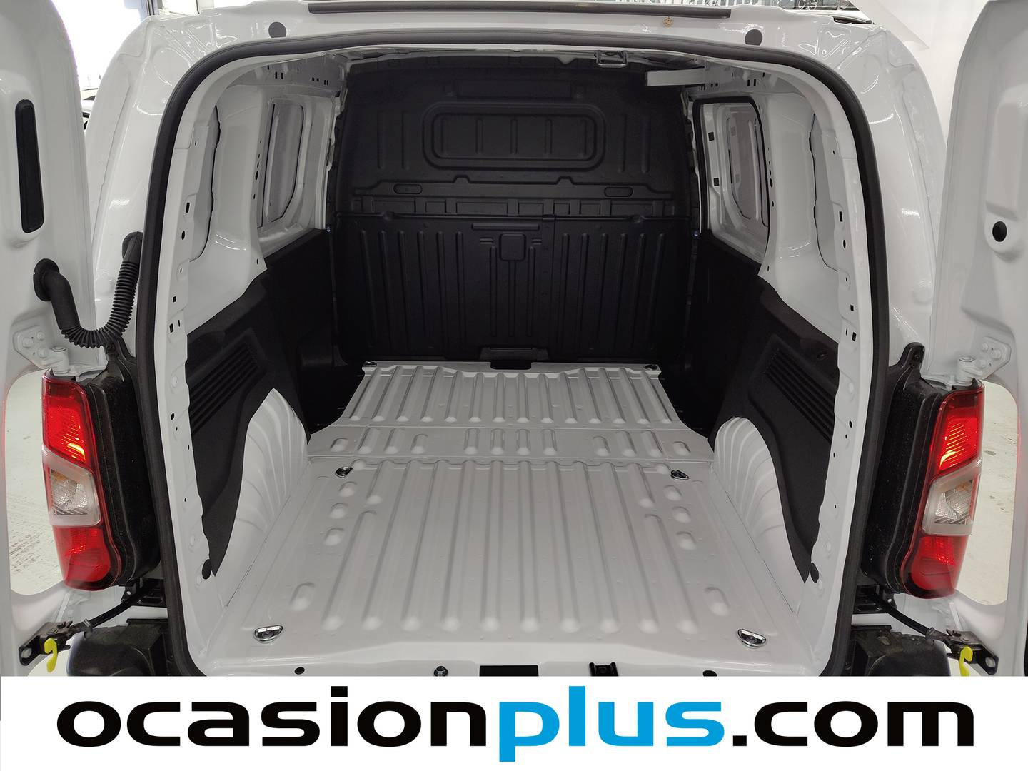 Foto asientos traseros Fiat Doblò Fiat Dobló Furgón BlueHDi 100 M (100 CV)