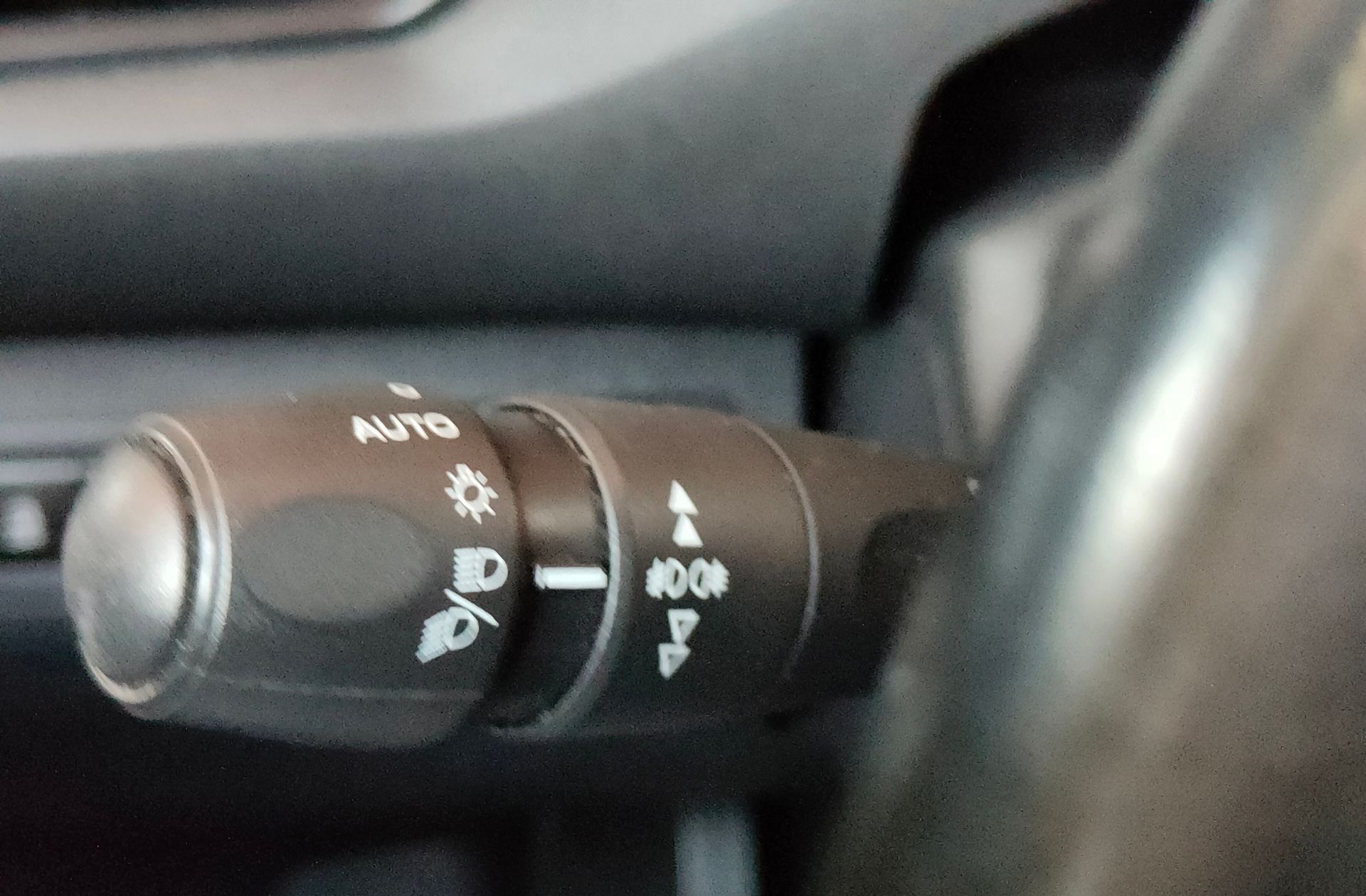 Peugeot 308 BlueHDi 100 Style - foto 22