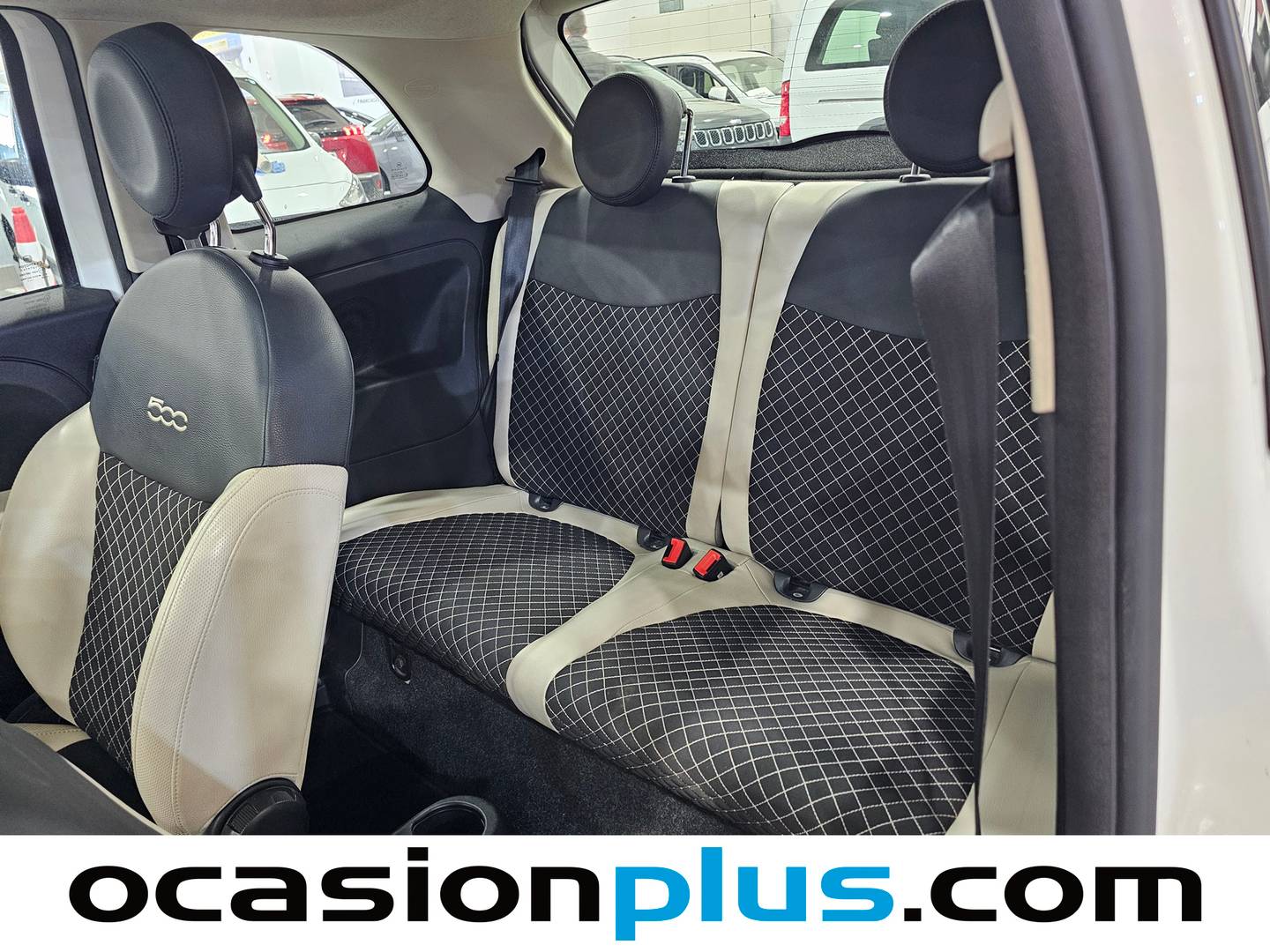 Foto asientos traseros Fiat 500 Fiat 500 1.0 Hybrid Dolcevita (70 CV)