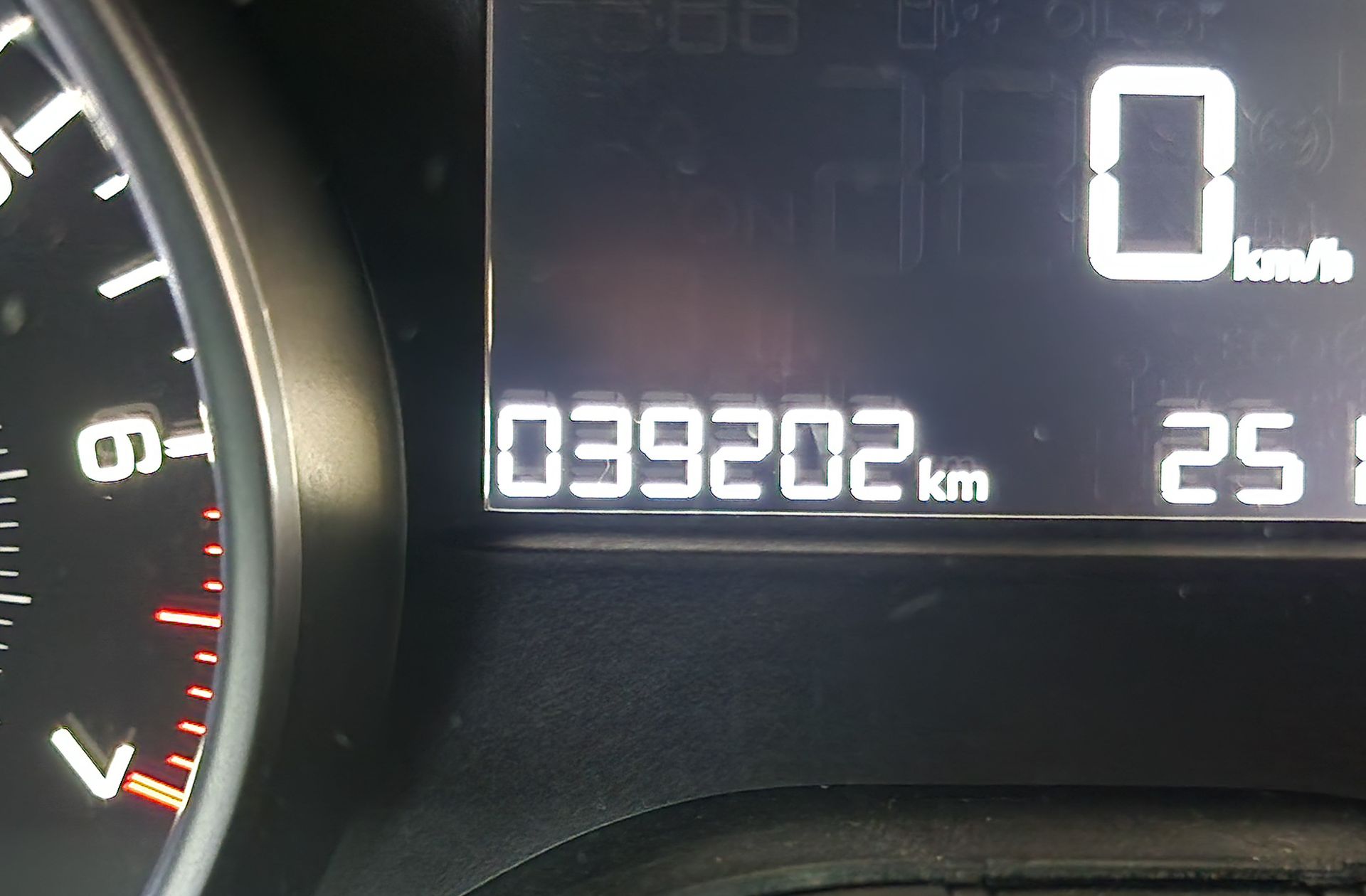 Peugeot 208 PureTech Signature - foto 9