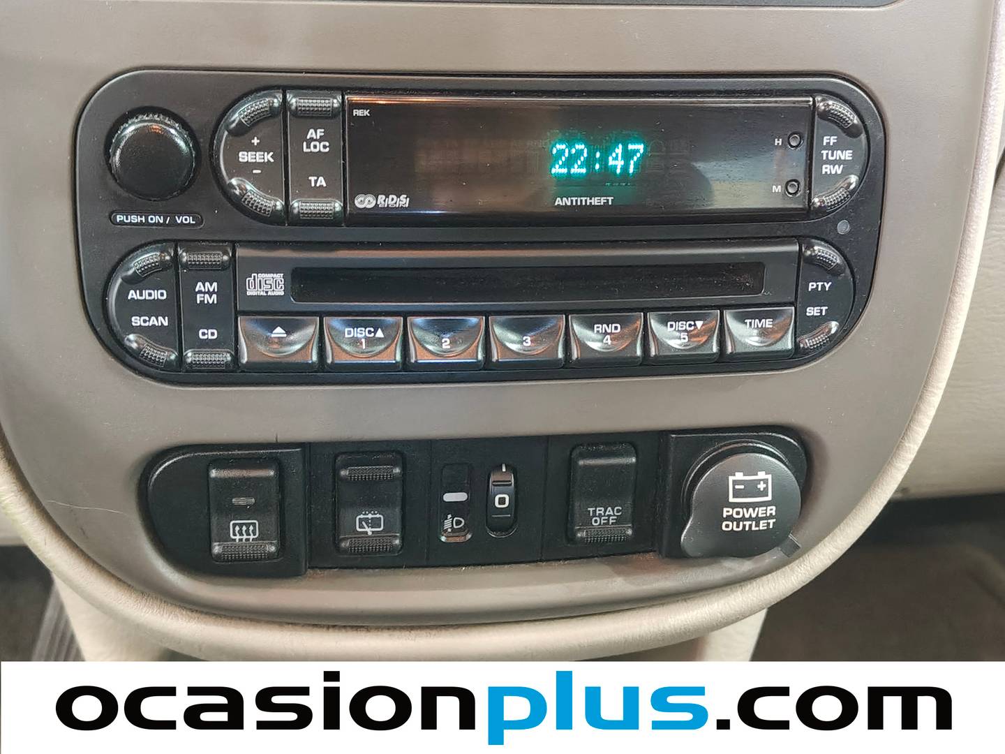 Extras y acabados del Chrysler PT Cruiser Chrysler PT Cruiser 2.4 Touring (143 CV)