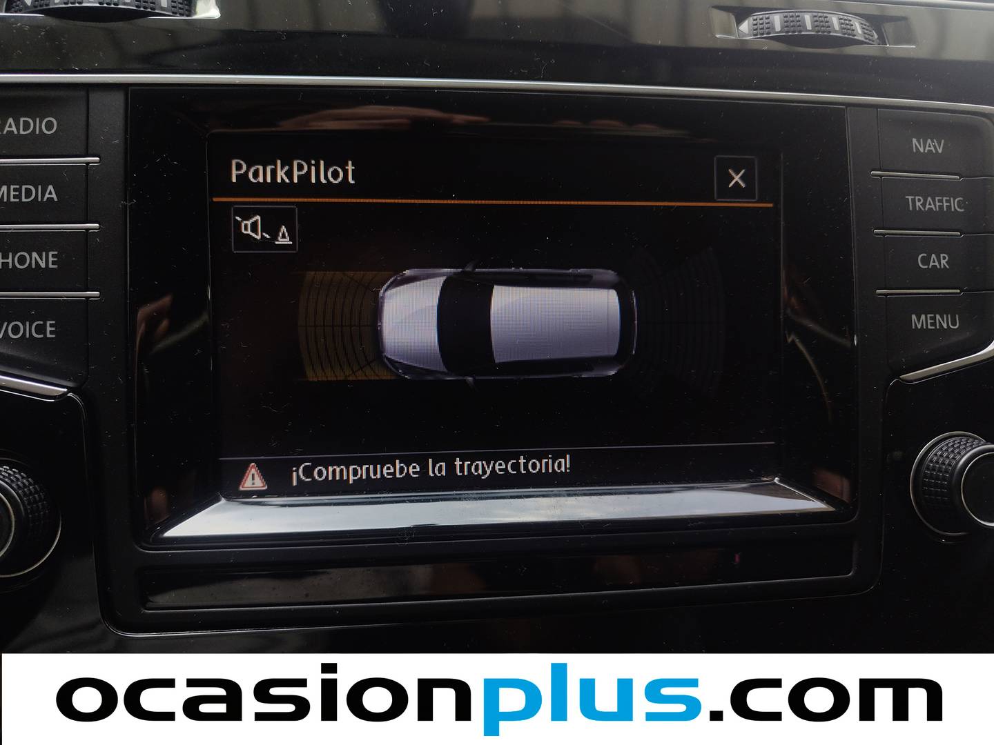 Equipamiento del Volkswagen Golf Volkswagen Golf Sport 1.6 TDI CR BMT (105 CV)Pack R-Line