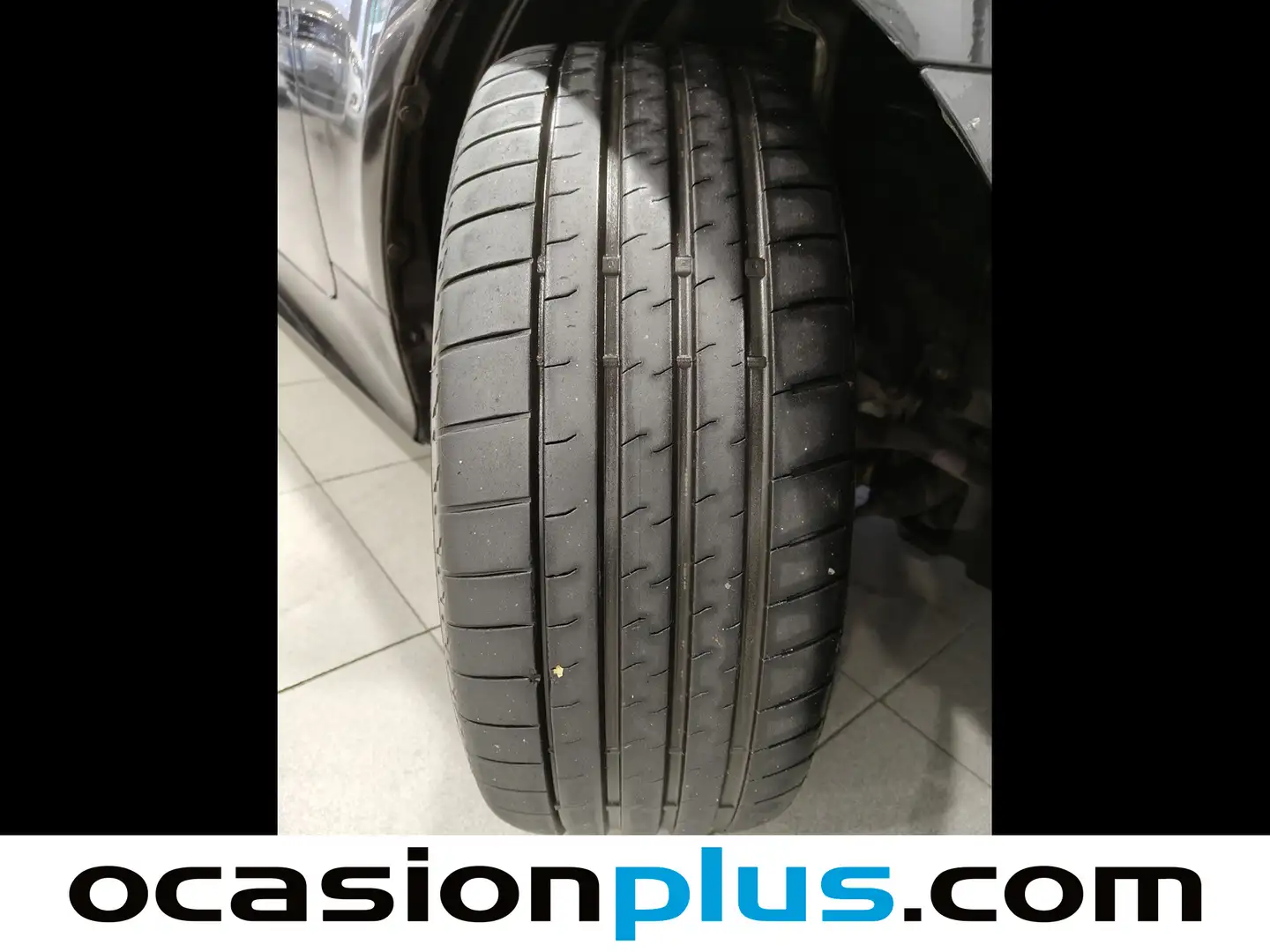 Foto Lexus RC Lexus RC 300h Executive Navigation (223 CV)