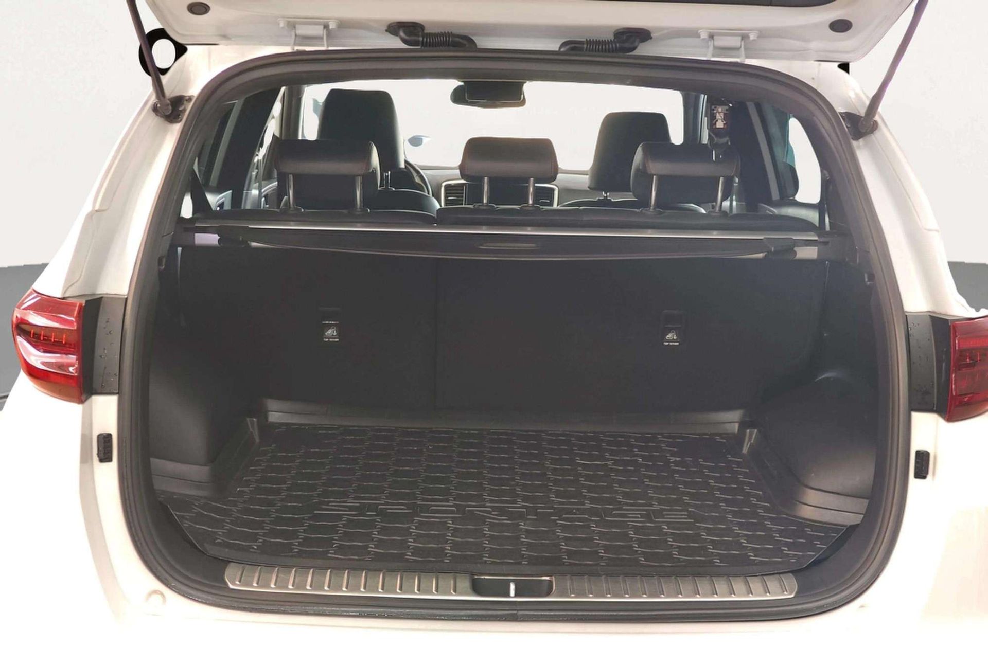 Kia Sportage 1.6 T-GDi GT Line Xtreme 4x2 - foto 18