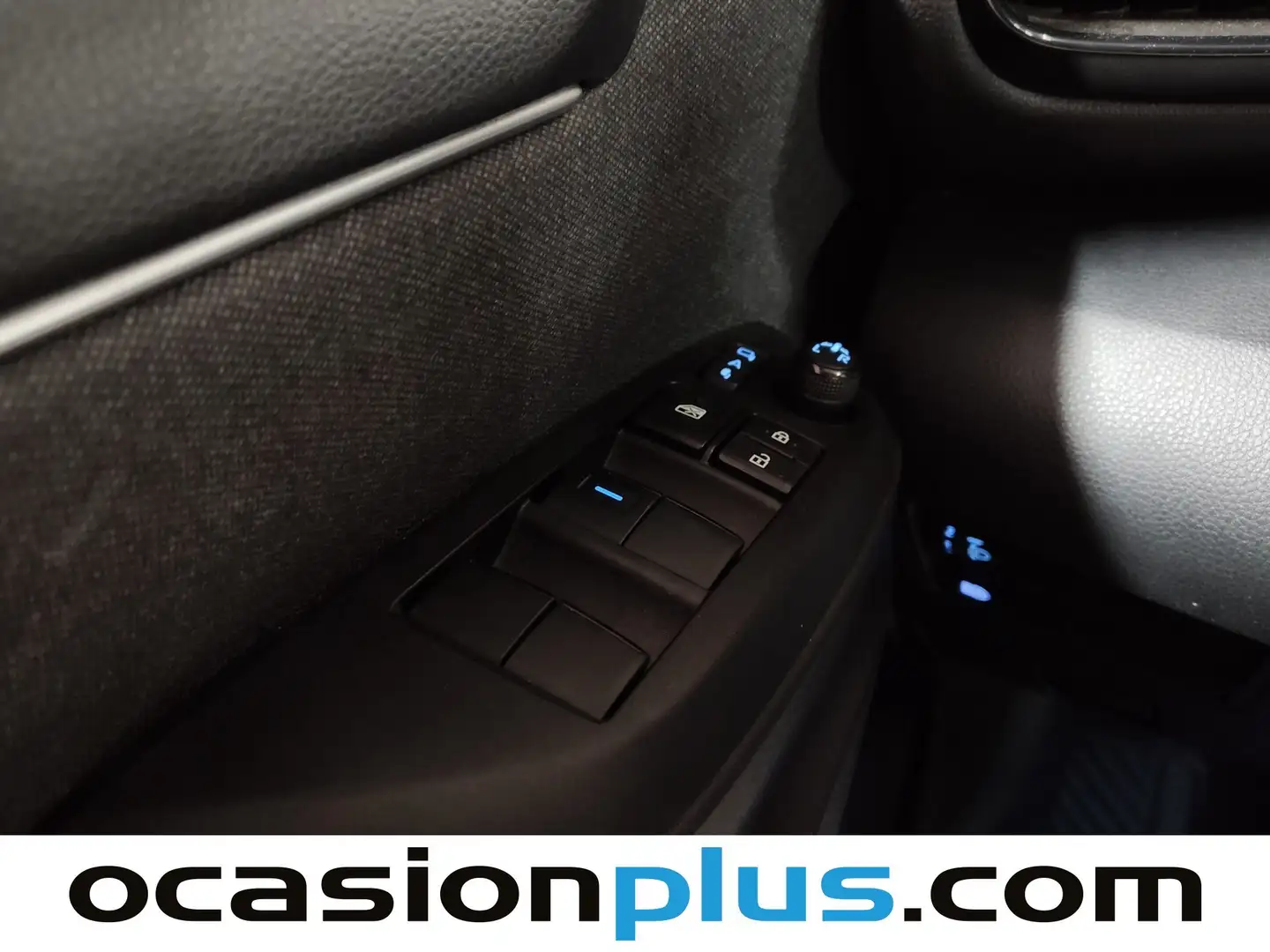 Foto Toyota Yaris Toyota Yaris 120H Business Plus (116 CV)