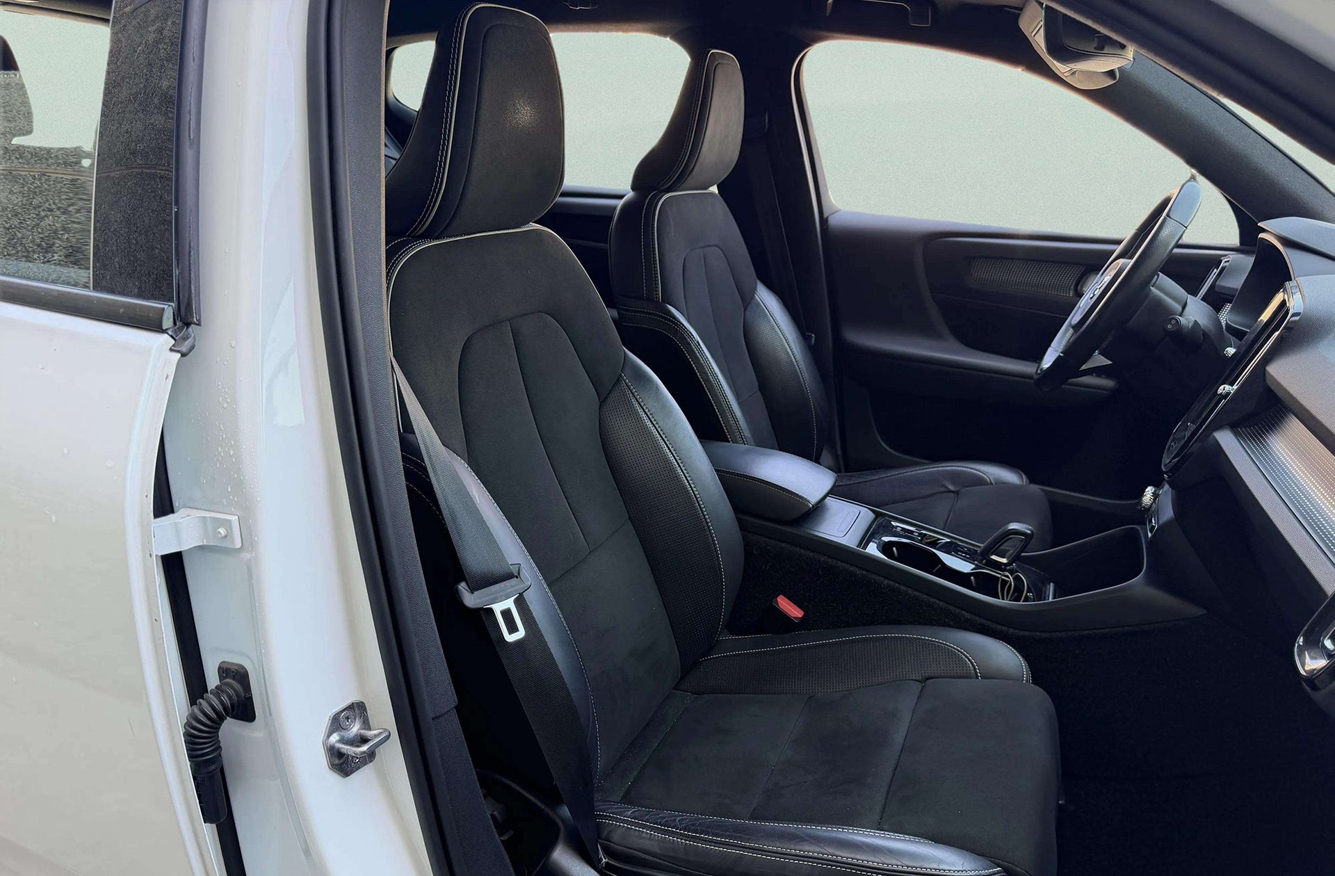 Volvo XC40 T3 R-Design - foto 19
