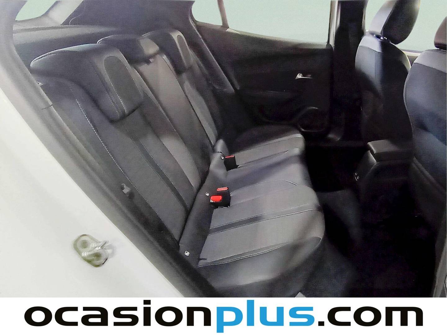 Foto Peugeot 2008 Peugeot 2008 PureTech 100 S&S Allure (100 CV)