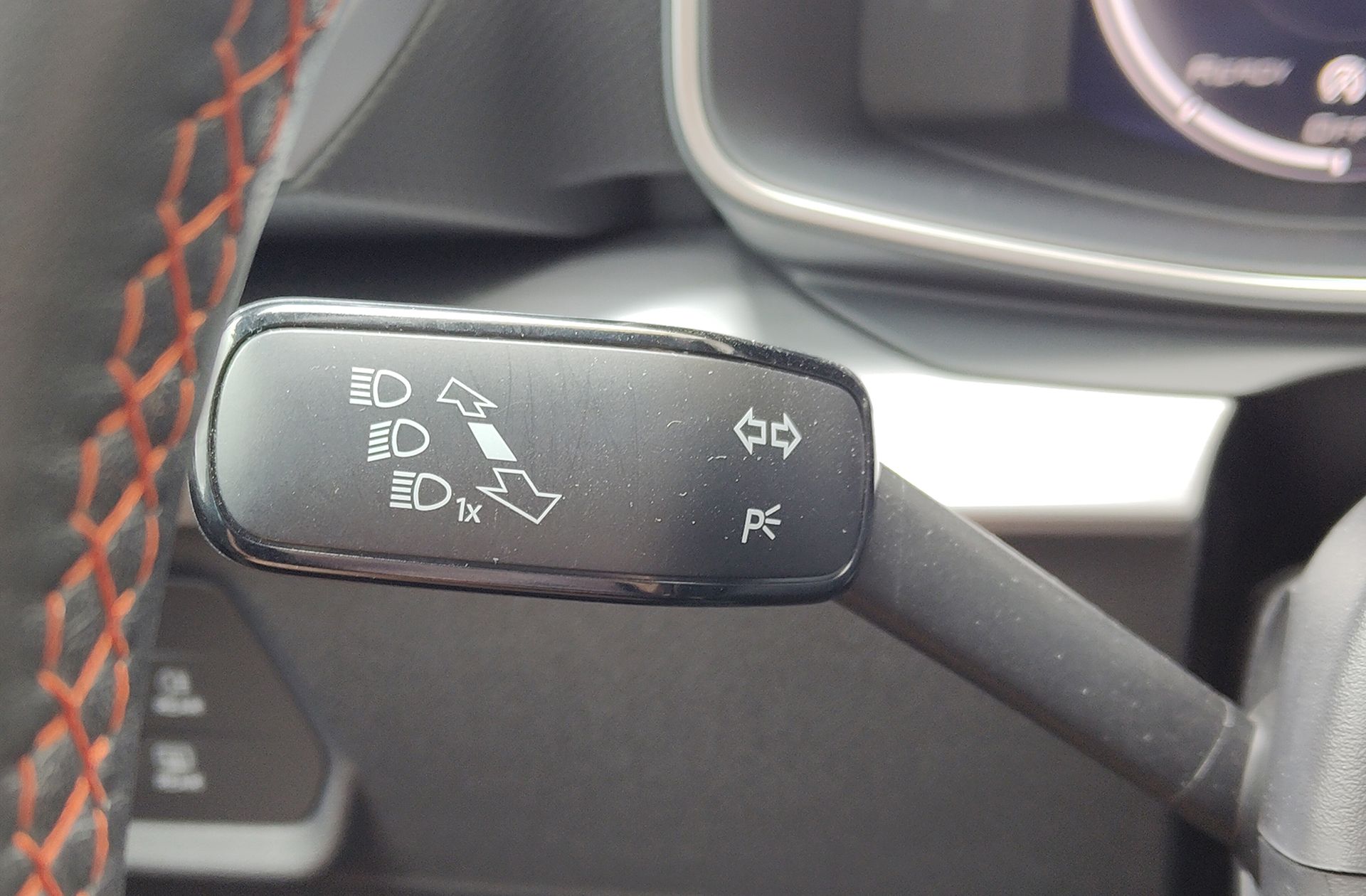 SEAT León 2.0 TDI FR XL Vision DSG - foto 26