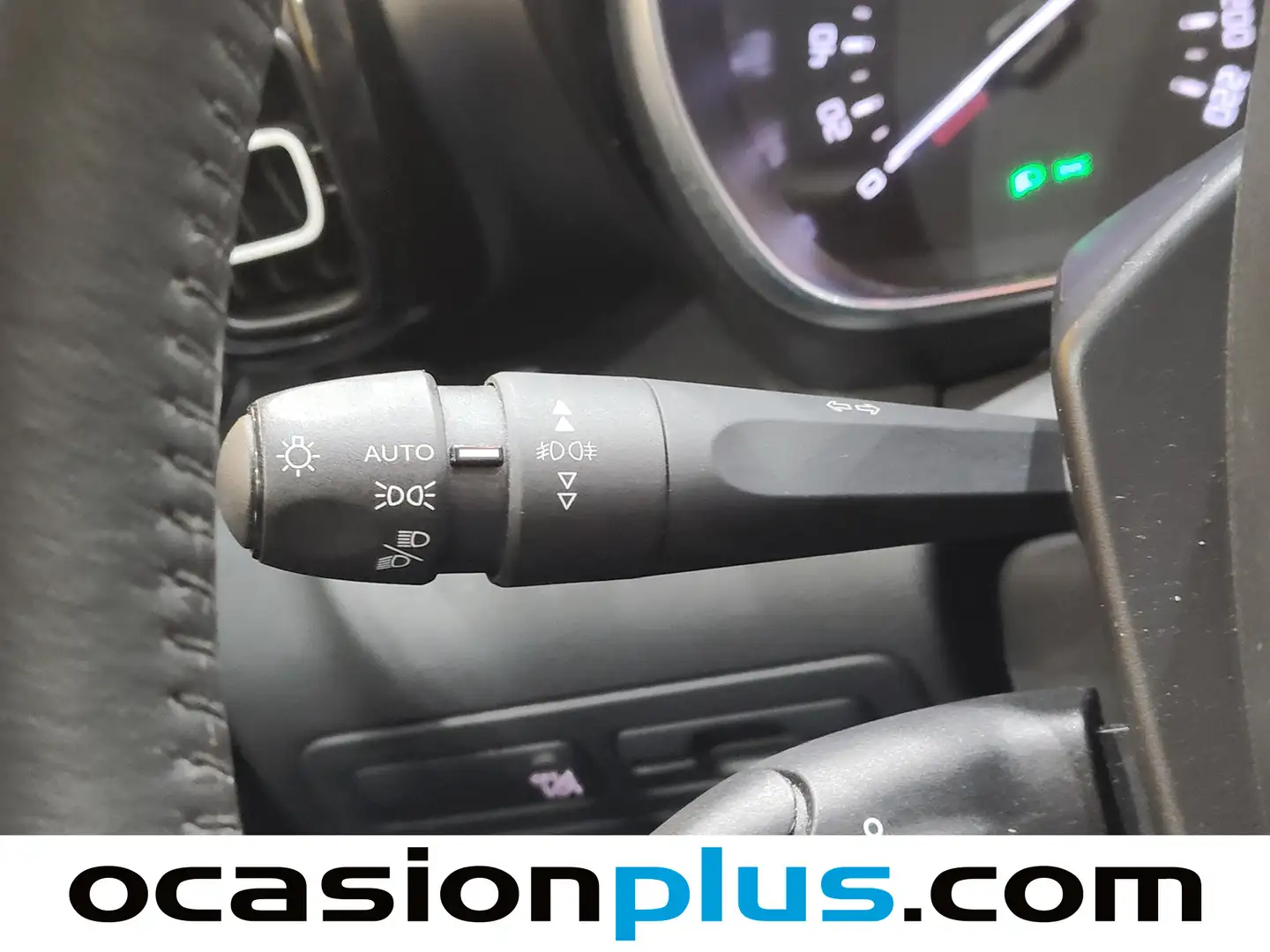 Foto Citroën C3 Aircross Citroen C3 Aircross PureTech 130 Shine Pack EAT6 (131 CV)