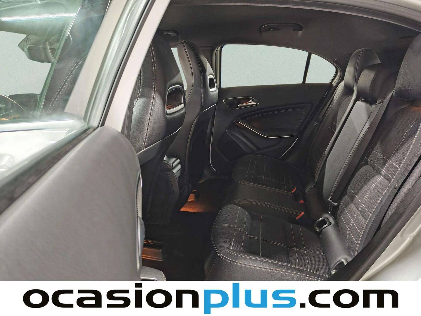 Foto asientos traseros Mercedes Clase A Mercedes Clase A 180 CDI Blue Efficiency Urban (109 CV)