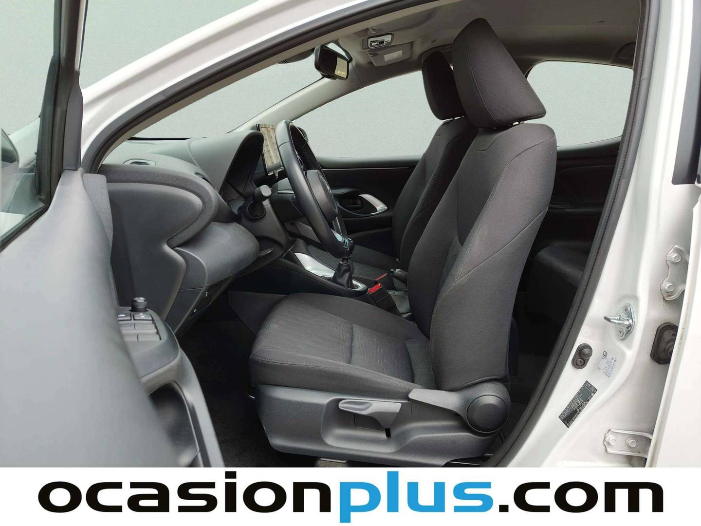 Foto asientos delanteros Toyota Yaris Toyota Yaris 1.5 S-Edition (125 CV)