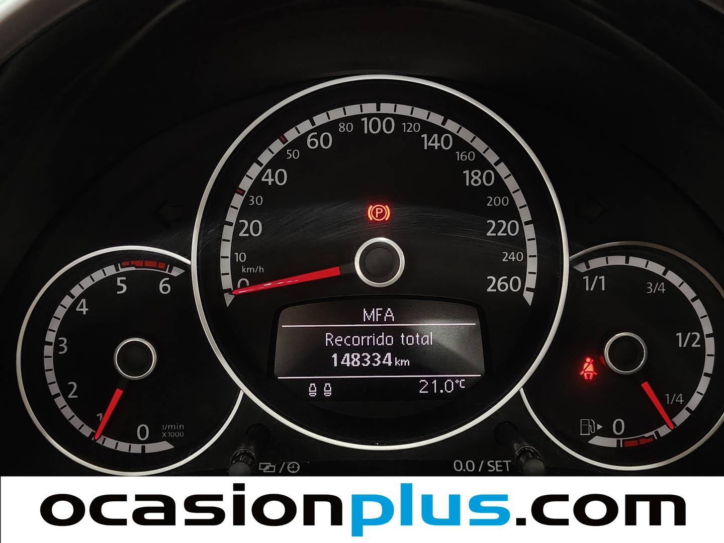 Volkswagen Beetle Volkswagen Beetle Cabrio Design 2.0 TDI BMT (110 CV) de ocasión