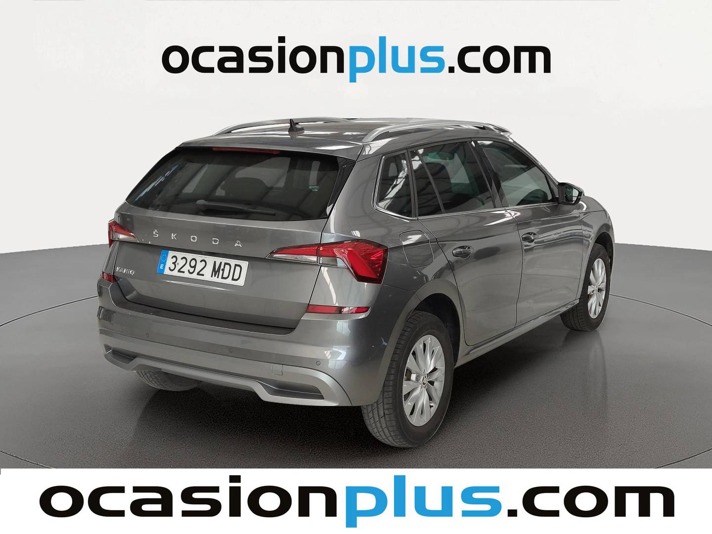 Foto trasera Skoda Kamiq Skoda Kamiq 1.0 TSI Ambition (110 CV) derecha