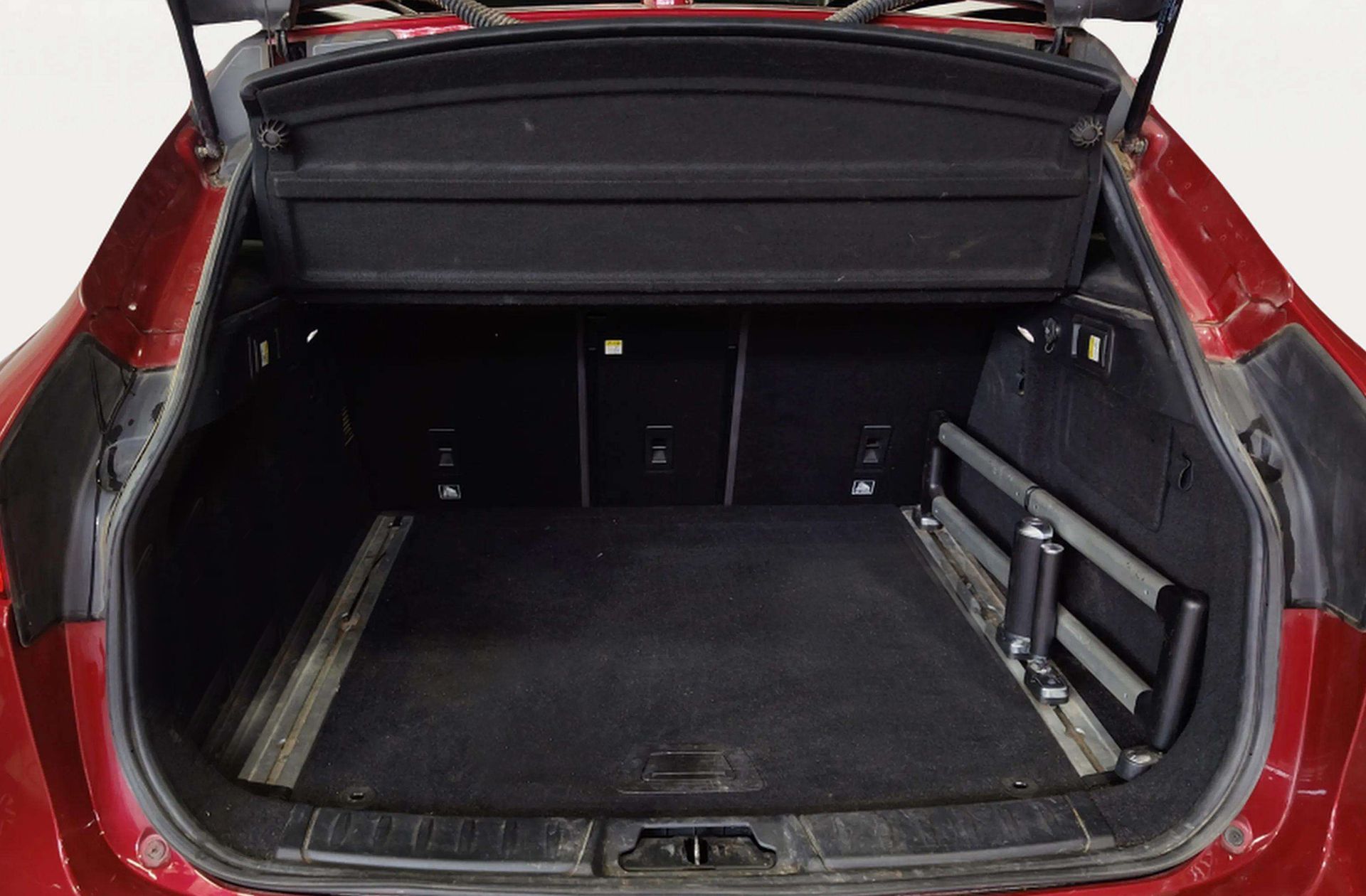 Jaguar F-Pace 2.0L i4D R-Sport AWD - foto 22