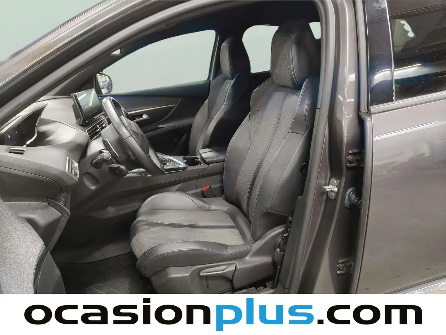 Foto Peugeot 5008 Peugeot 5008 PureTech 130 S&S Allure Pack EAT8 (130 CV)