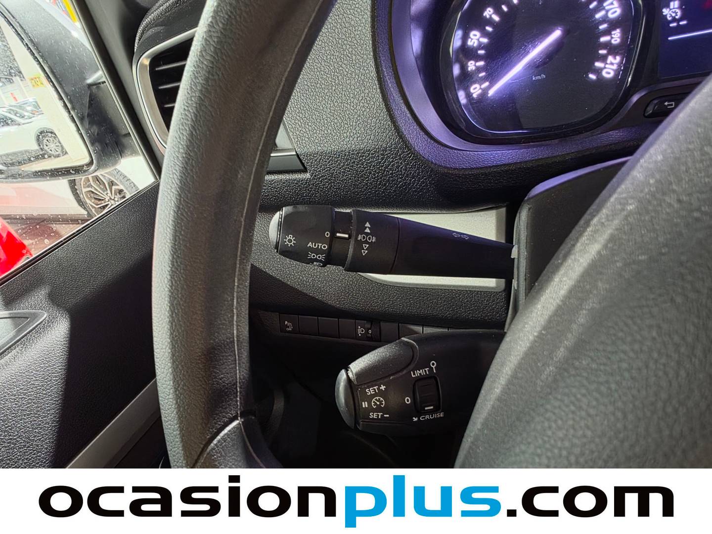 Equipamiento del Toyota Proace Verso Toyota Proace Verso 1.5D VX Shuttle L2 (120 CV) 9 Plazas