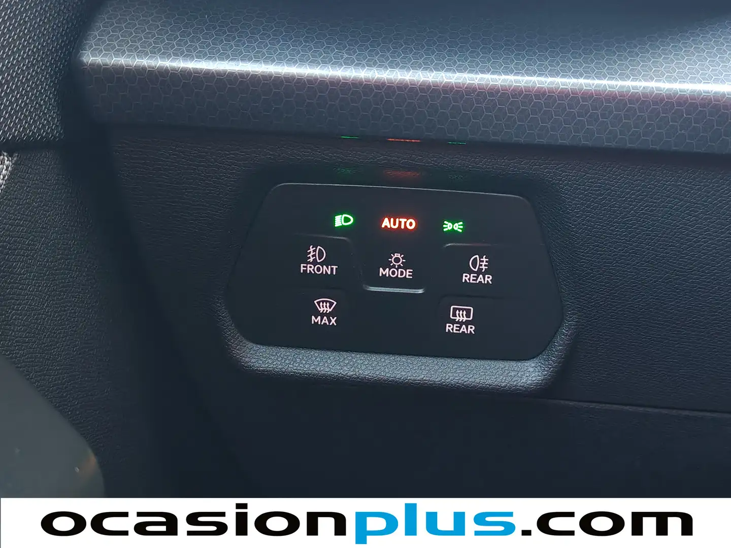 Foto Seat León SEAT León 1.5 TSI S&S Style 25 Aniversario (116 CV)