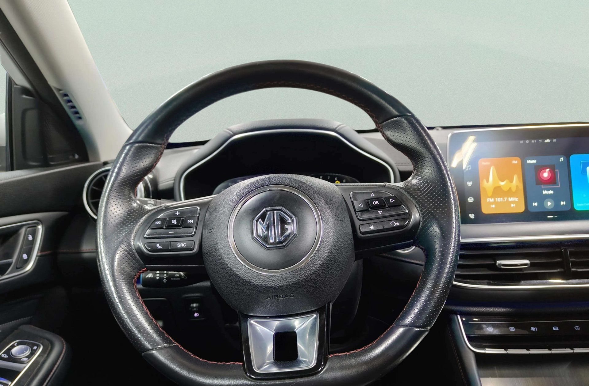 MG HS 1.5 Turbo GDI Luxury DCT - foto 28