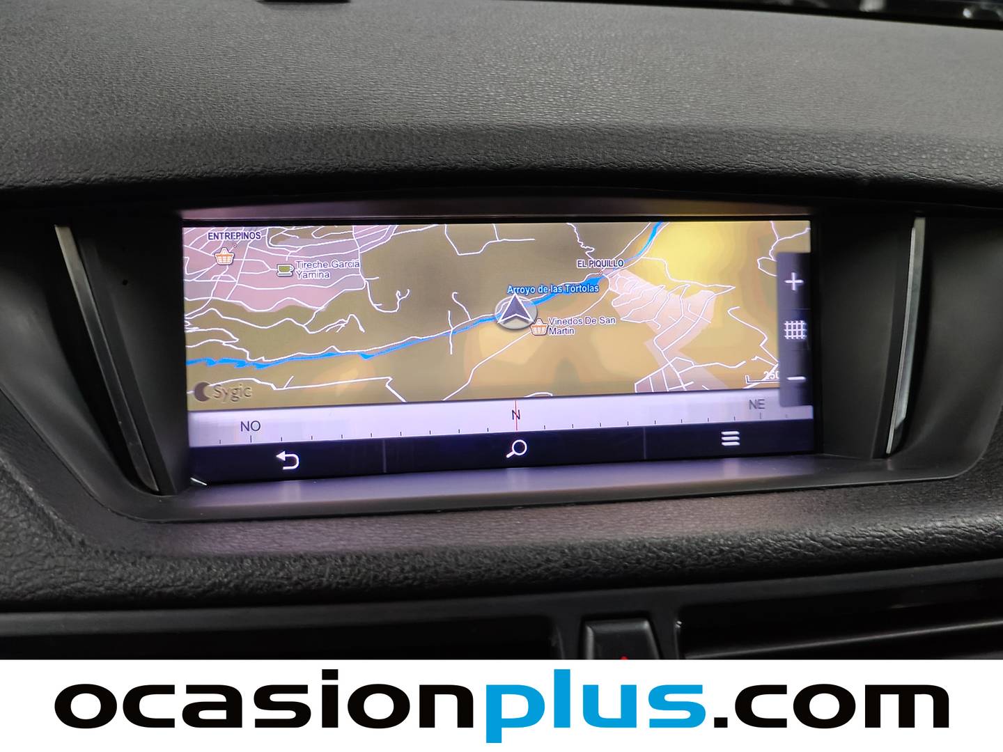 Equipamiento del BMW X1 BMW X1 sDrive18d (143 CV)