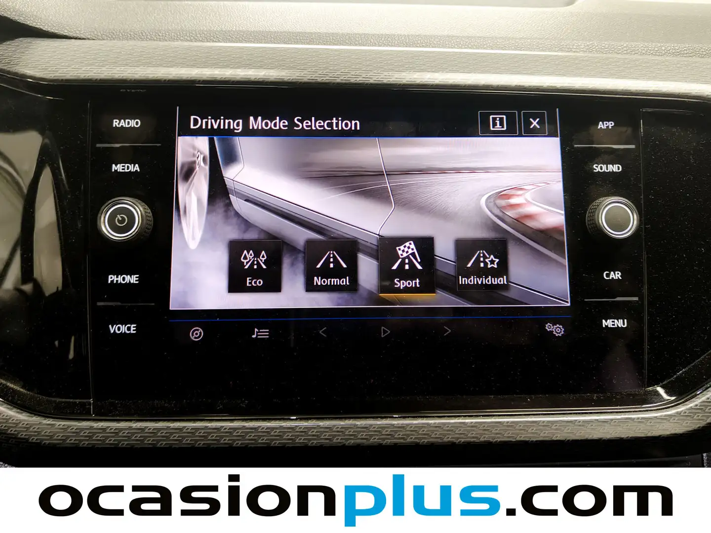 Foto Volkswagen T-Cross Volkswagen T-Cross Sport 1.0 TSI (115 CV)