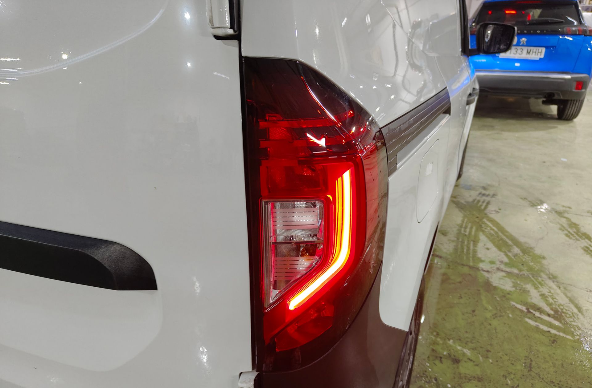 Nissan Townstar 1.3G L1 Profesional - foto 14