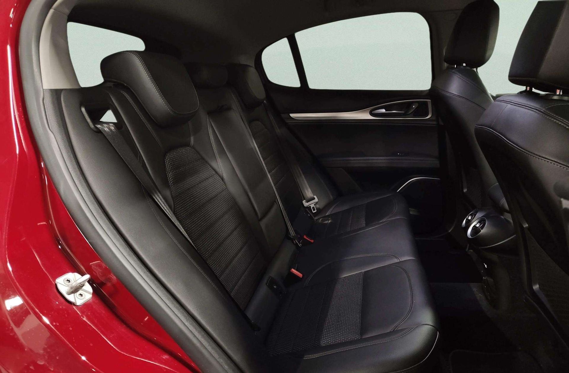Alfa Romeo Stelvio 2.0 Gasolina Executive AWD - foto 21