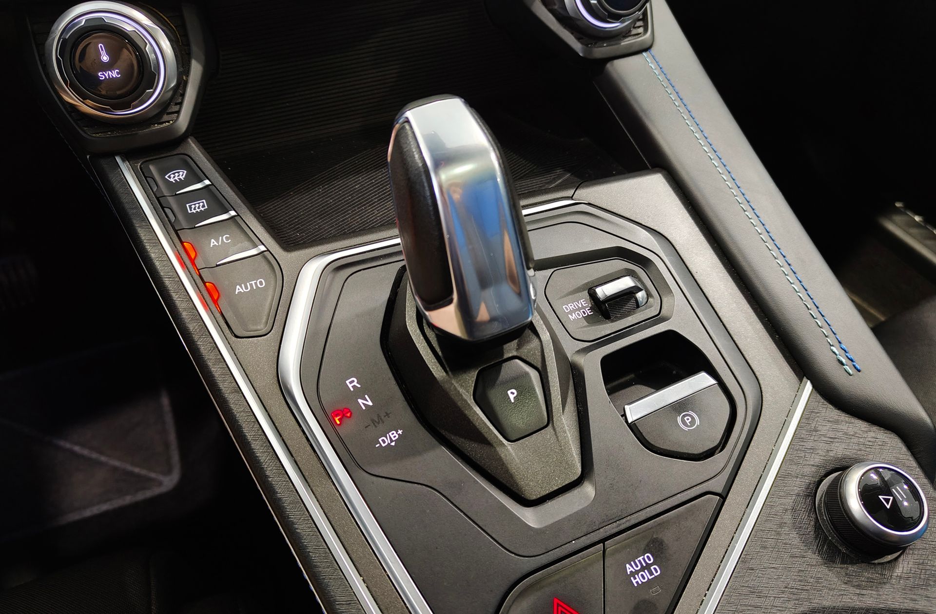 Lynk & Co 01 1.5 PHEV - foto 5