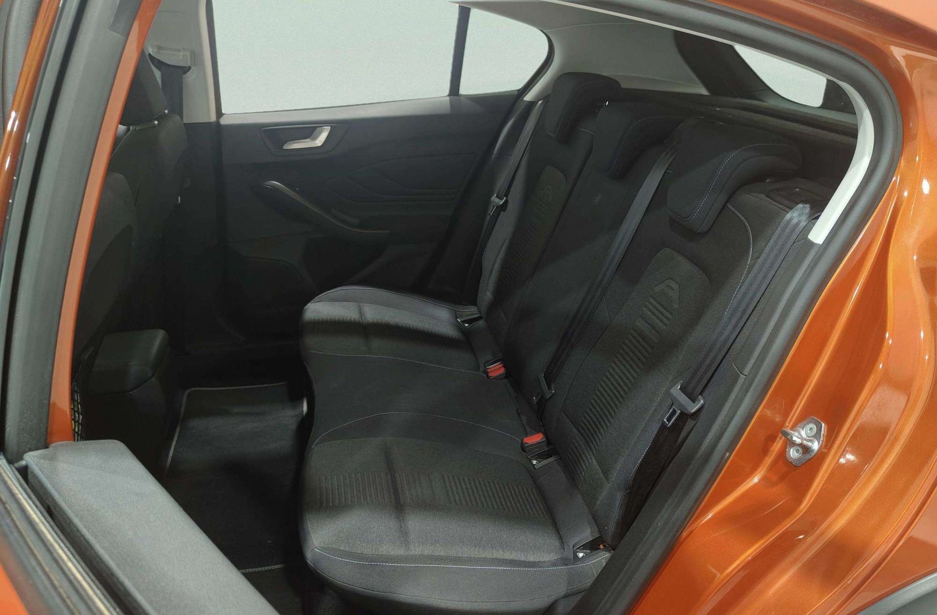 Ford Focus 1.0 EcoBoost Active - foto 16