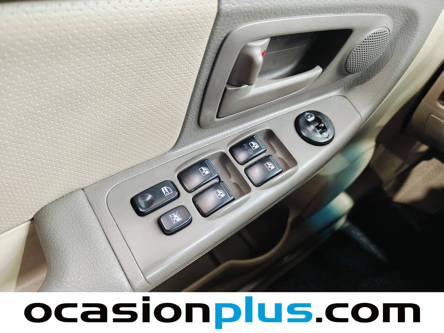 Equipamiento del KIA Cerato KIA Cerato 1.6 DOHC LX (105 CV)