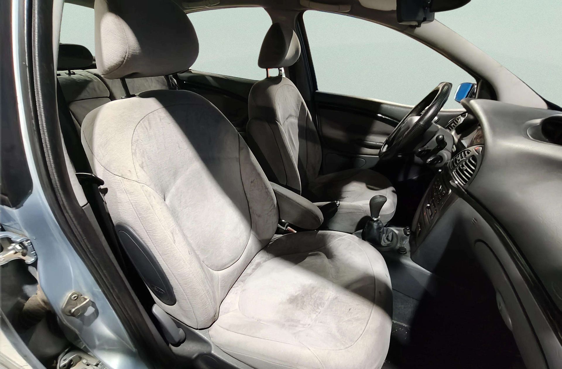 Citroën C5 2.0 HDi SX - foto 14