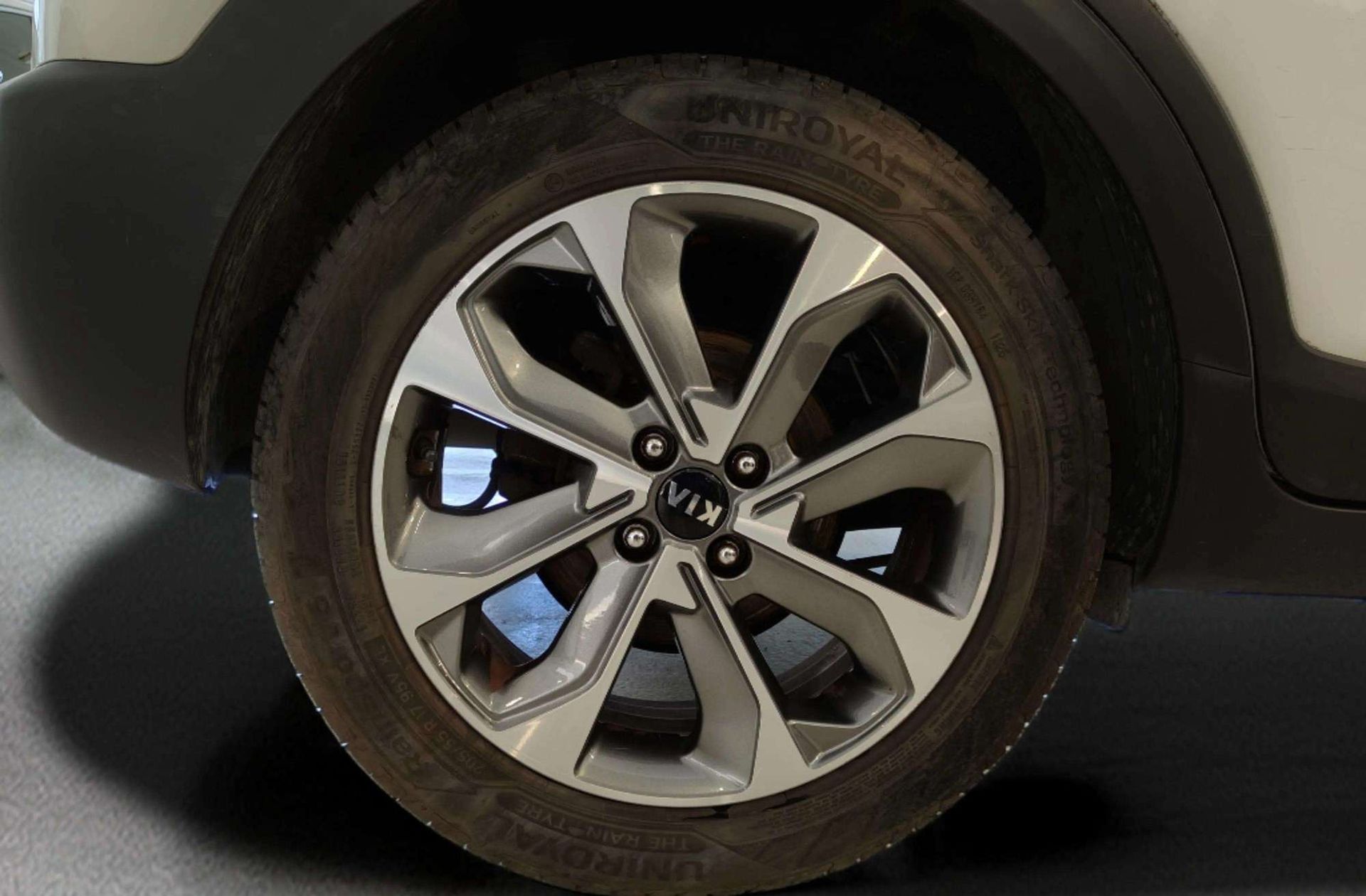 Kia Stonic 1.0 T-GDi Concept - foto 30