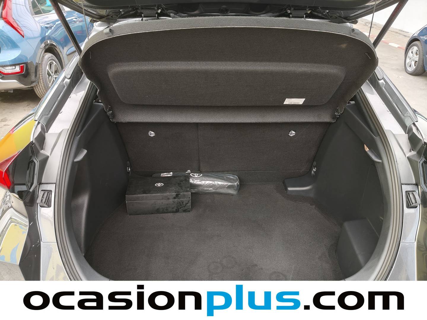 Fotos maletero Toyota C-HR Toyota C-HR 200H Advance (184 CV)