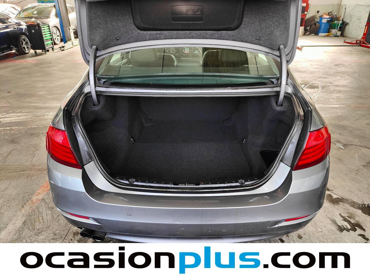 Fotos maletero BMW Serie 5 BMW Serie 5 520d (190 CV)