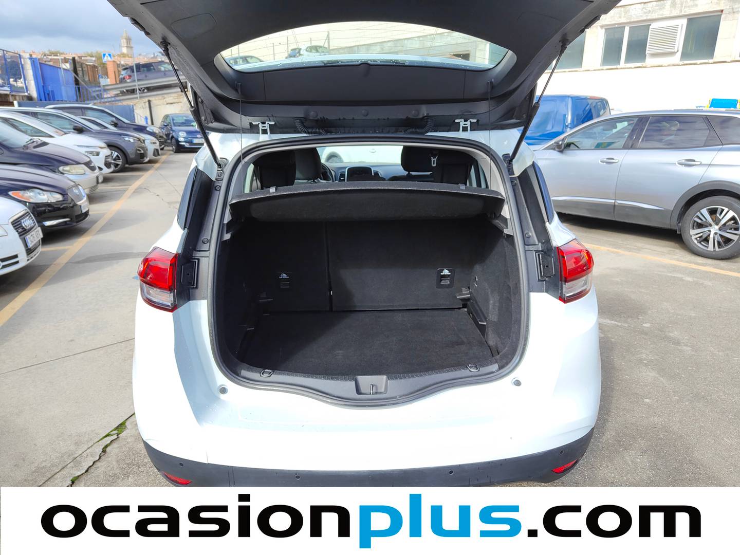 Foto Renault Grand Scénic Renault Grand Scenic Limited TCe (140 CV) EDC GPF 7 Plazas