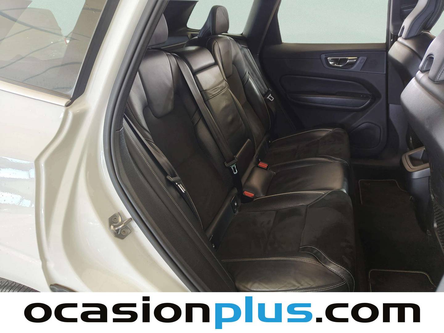 Foto Volvo XC60 Volvo XC60 D3 R-Design (150 CV)