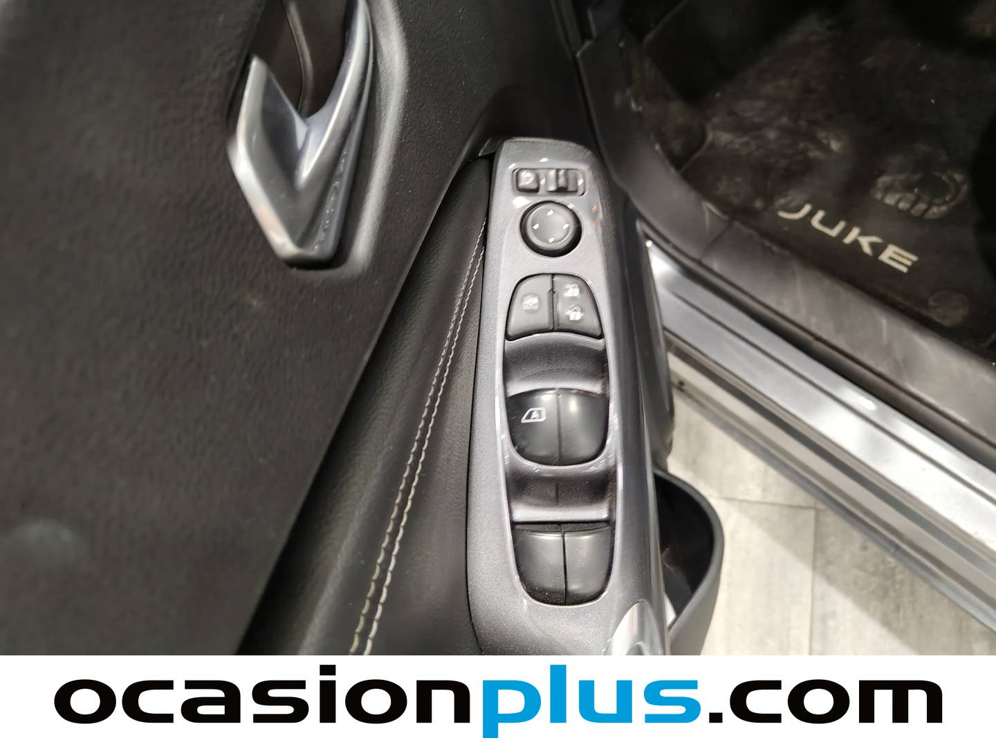 Foto Nissan JUKE Nissan Juke DIG-T N-Connecta 4x2 (114 CV)