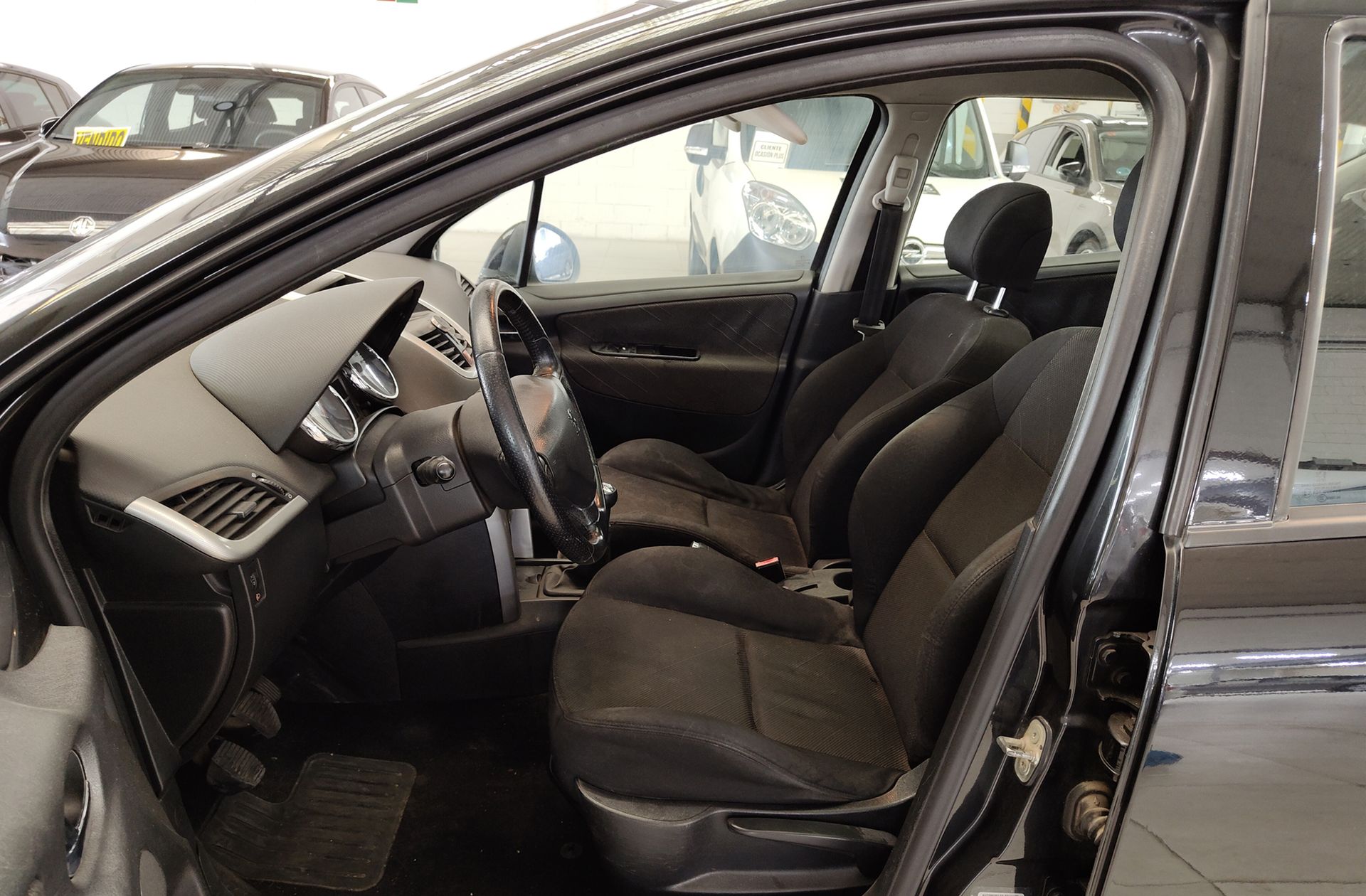 Peugeot 207 SW 1.6 HDi Sport - foto 8
