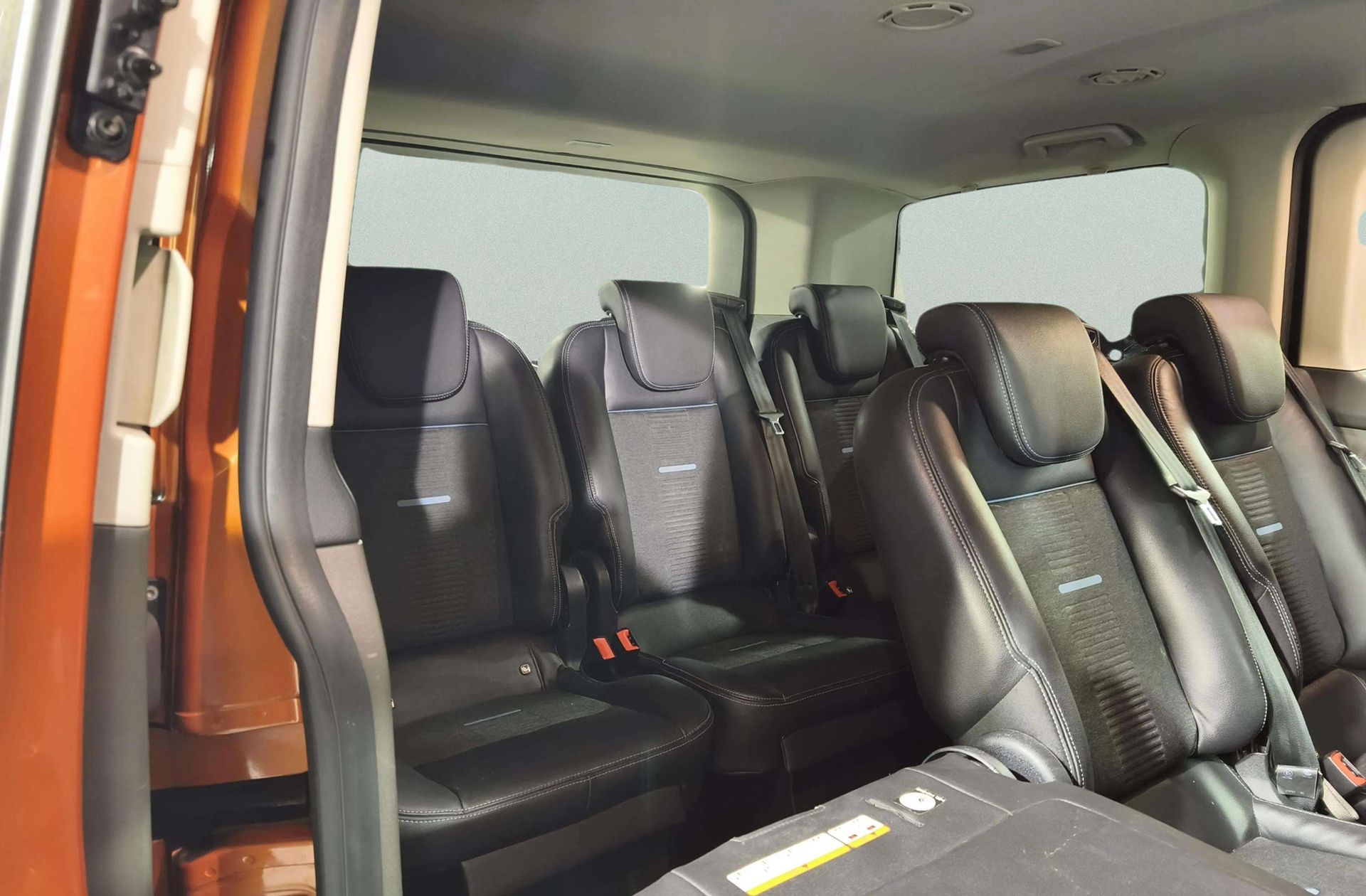 Ford Tourneo Custom 2.0 EcoBlue Hybrid L1 Active - foto 7