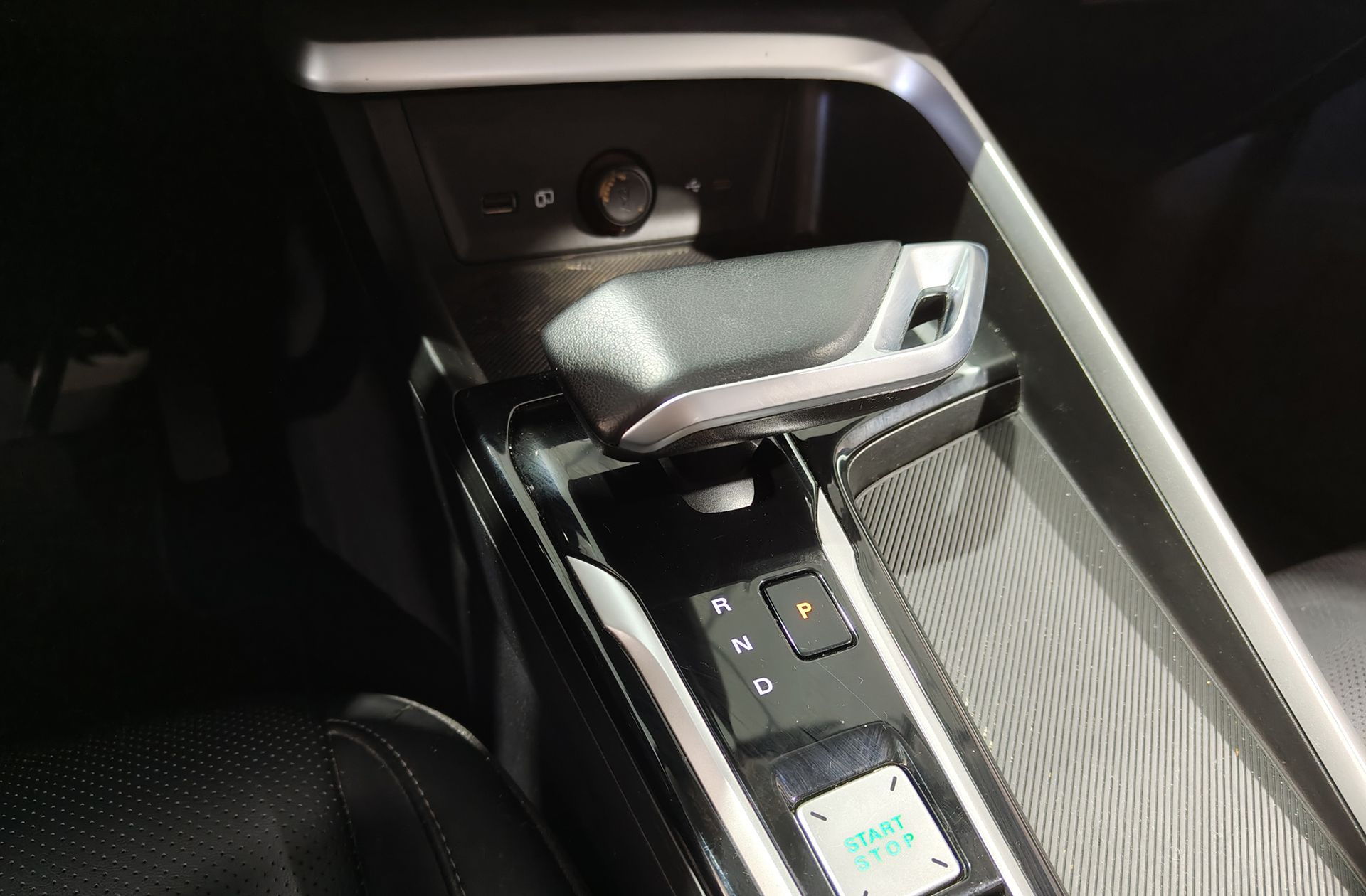 MG ZS 1.5 Hybrid+ Luxury - foto 5