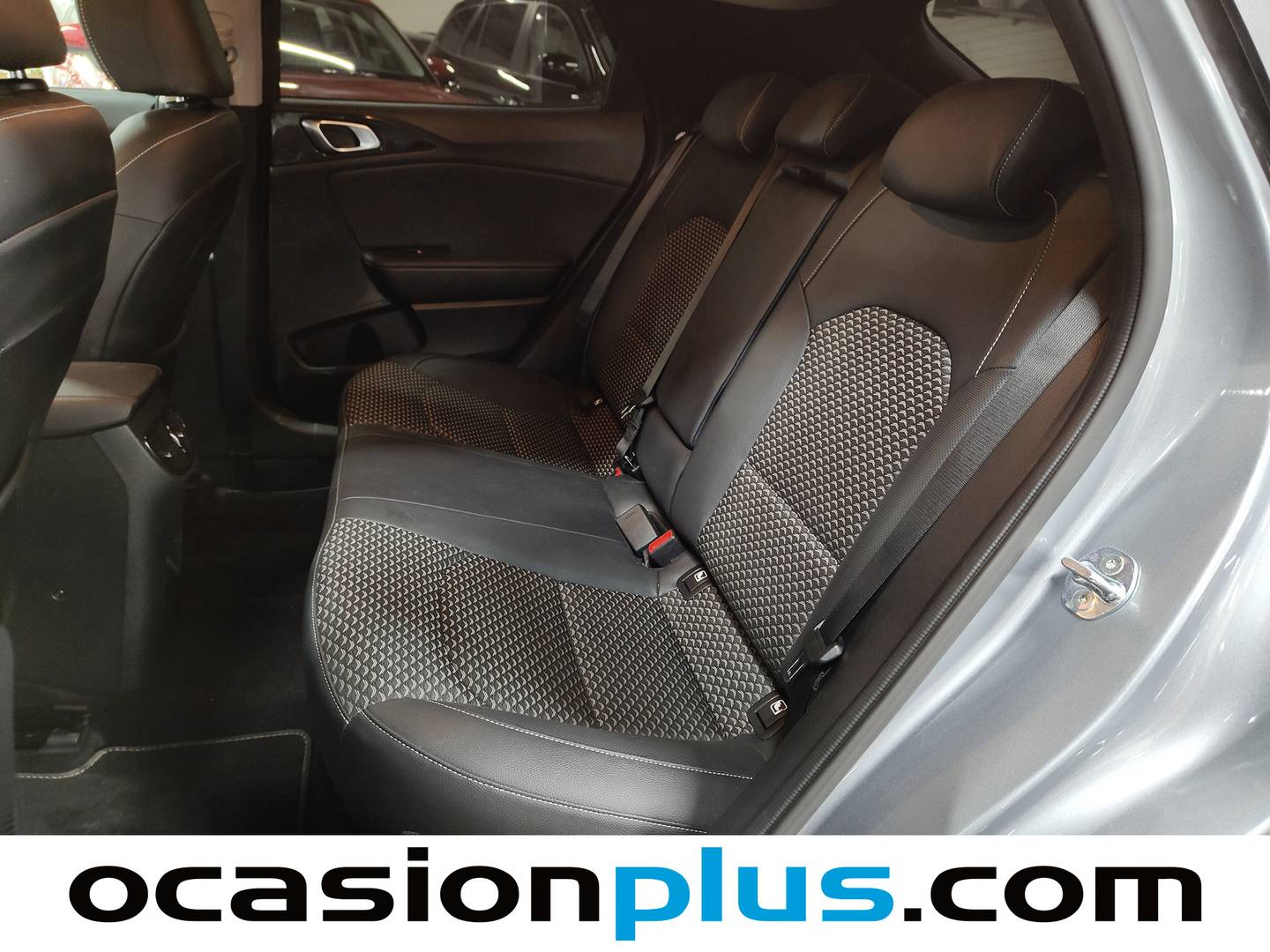 Foto asientos delanteros KIA XCeed Kia XCeed 1.5 MHEV iMT Tech (140 CV)