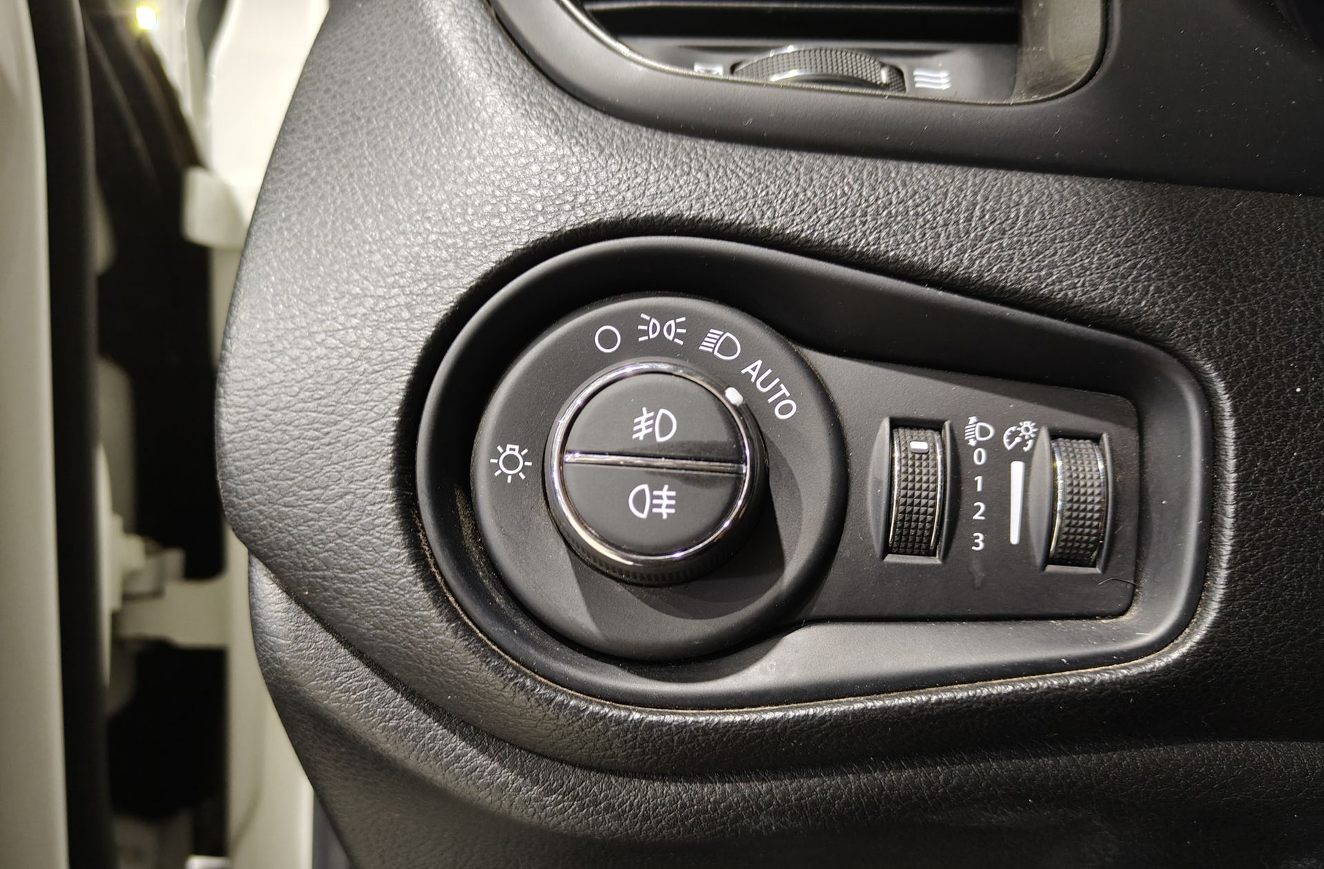 Jeep Renegade 1.0G Limited 4x2 - foto 21
